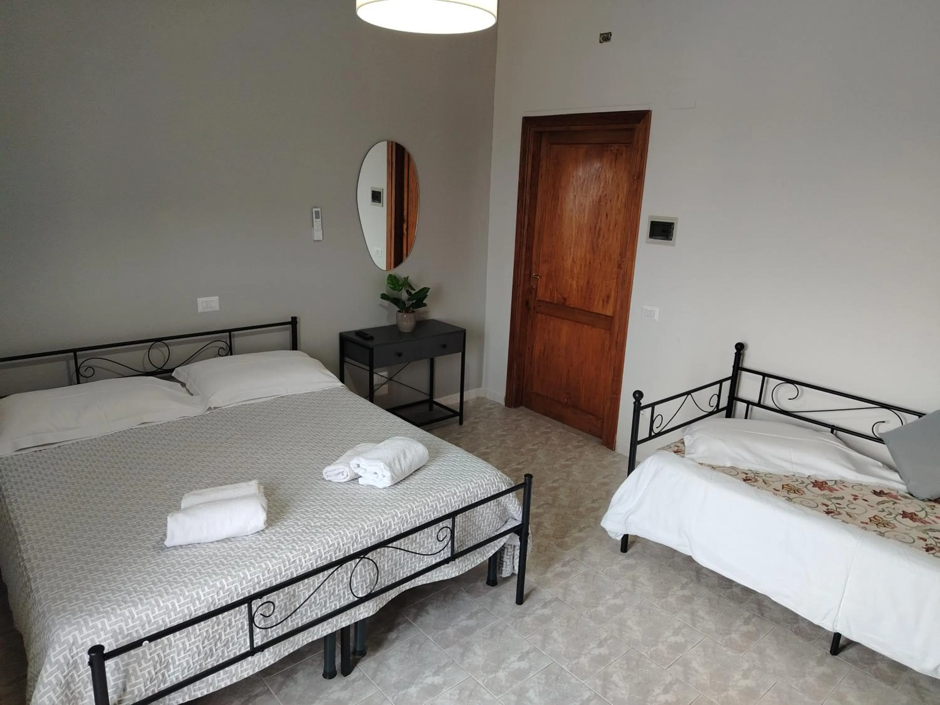 Bed in Villa Del Colle