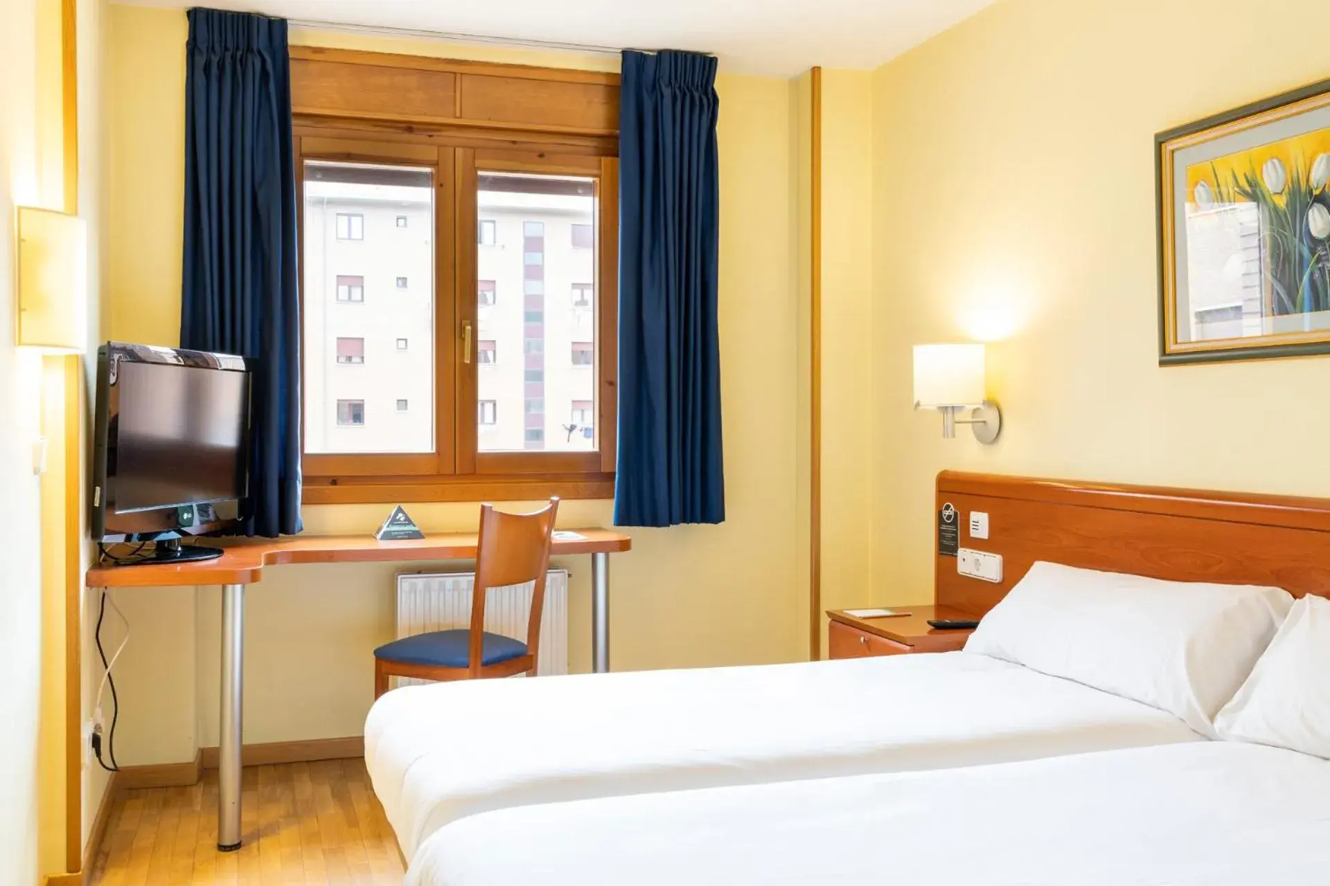 Superior Twin Room in Hostal Alda Río Duero Superior Twin Room in Hostal Alda Río Duero