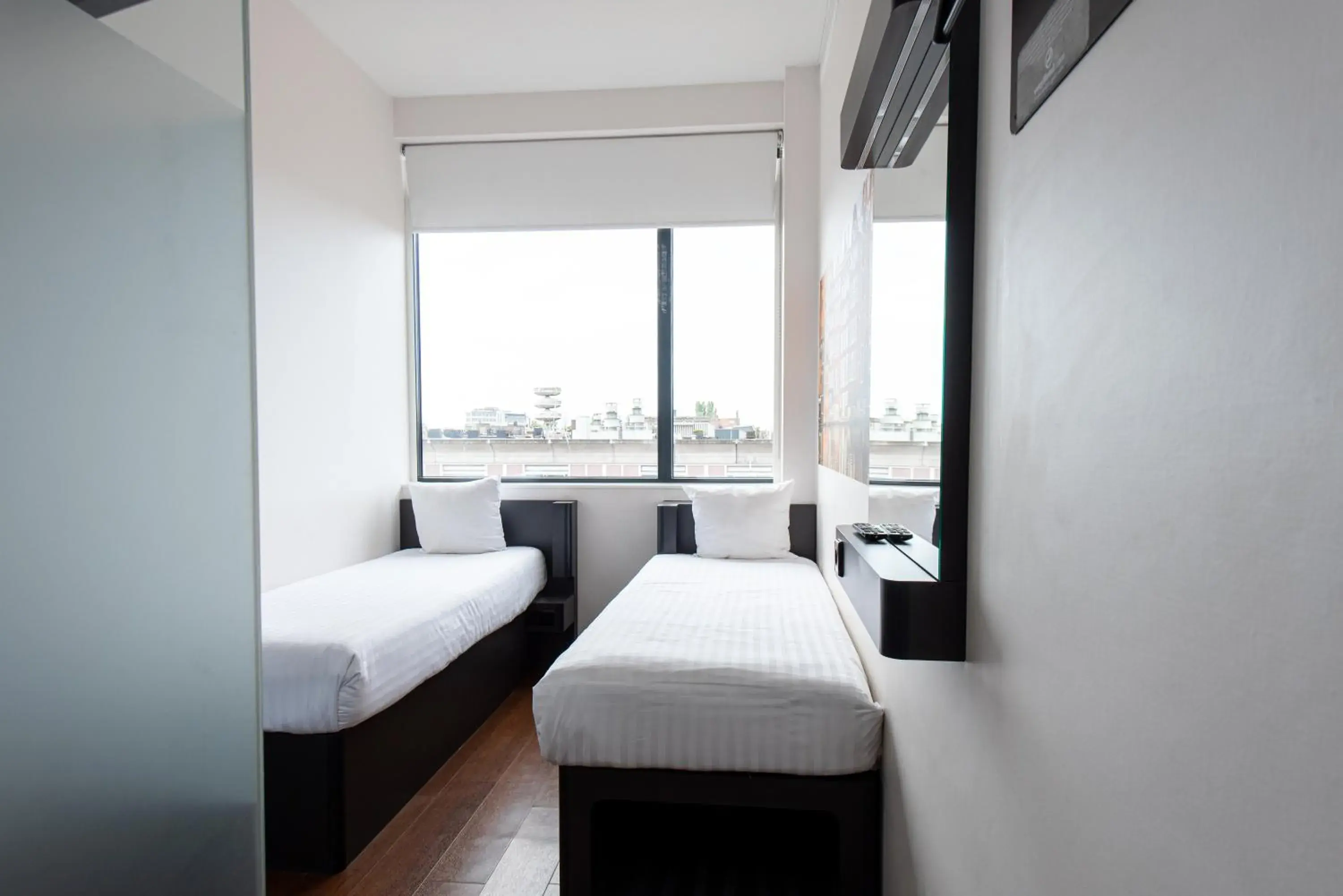 Bedroom, Bed in easyHotel Amsterdam City Centre South Bedroom, Bed in easyHotel Amsterdam City Centre South