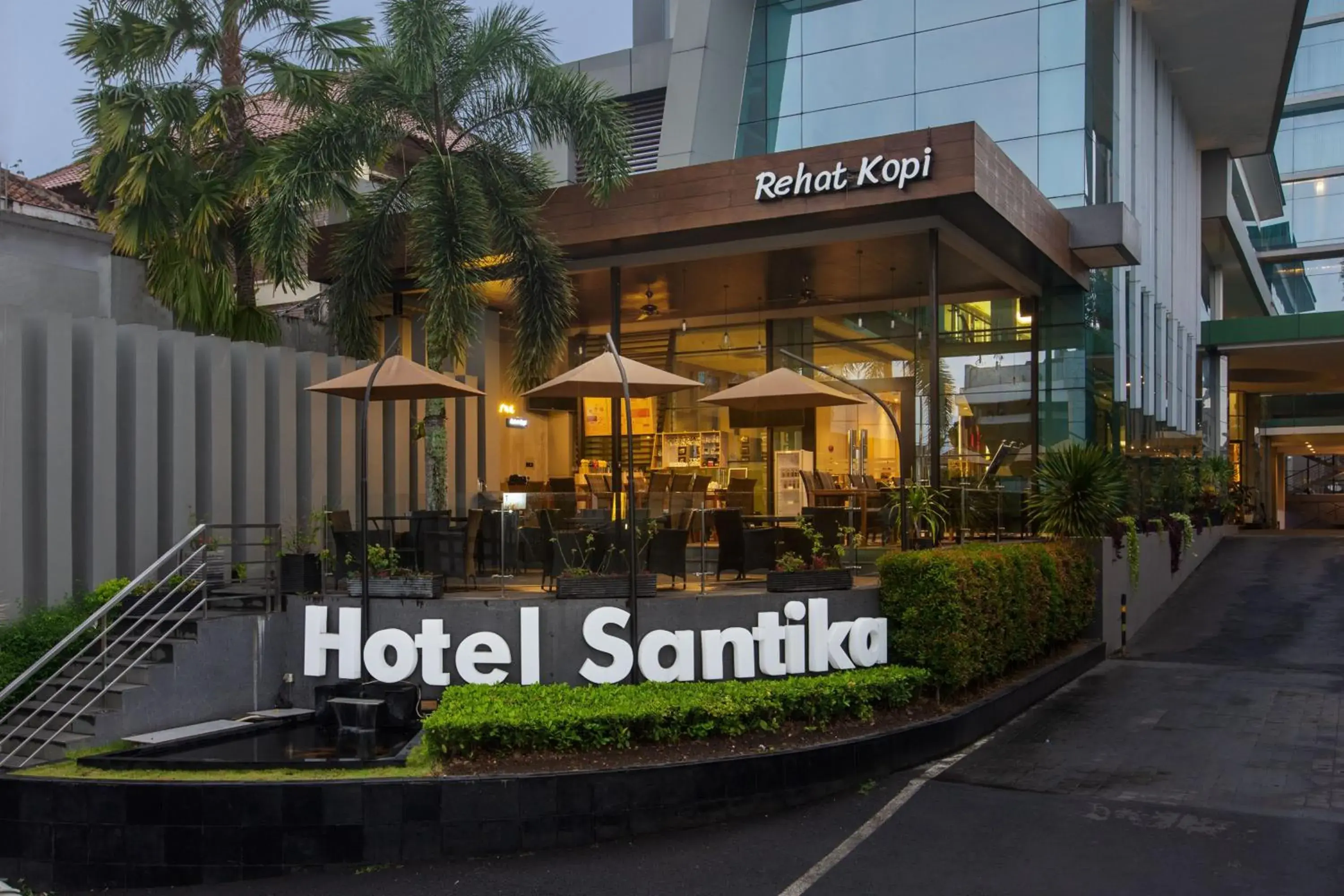 Property building in Hotel Santika Tasikmalaya Property building in Hotel Santika Tasikmalaya