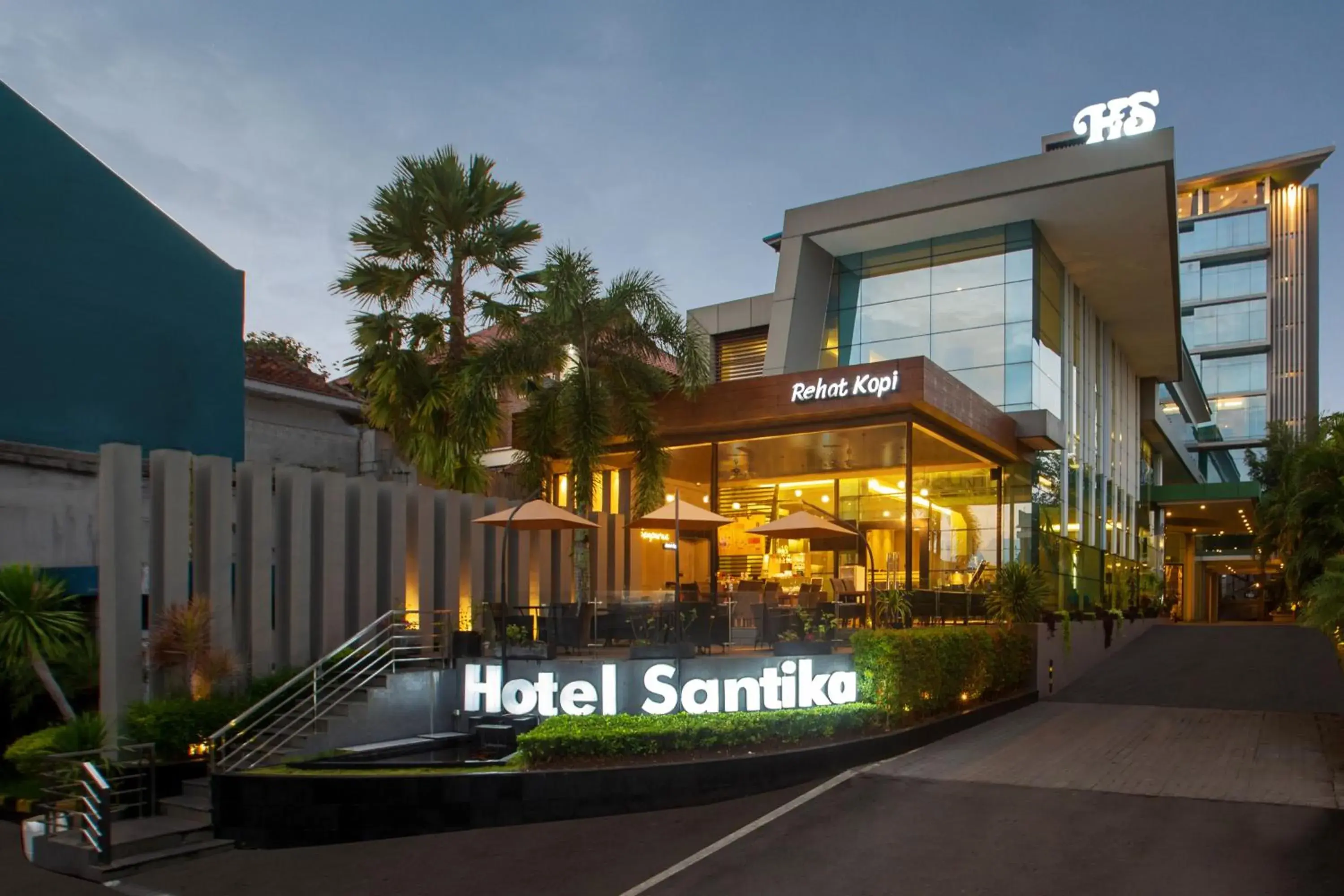 Property building in Hotel Santika Tasikmalaya Property building in Hotel Santika Tasikmalaya