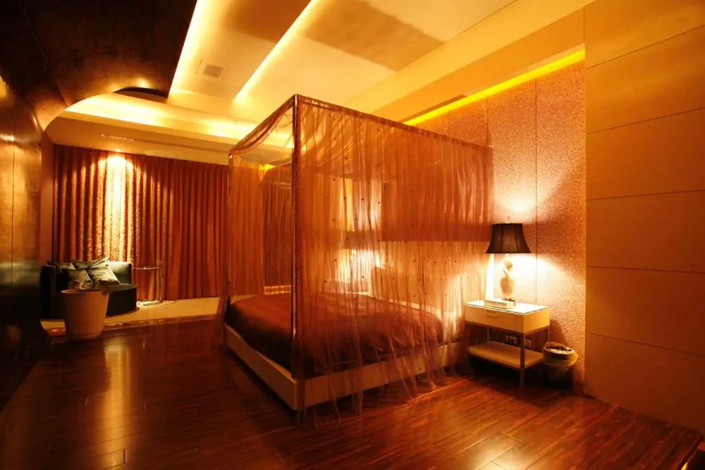 bunk bed in Chateau Boutique Motel