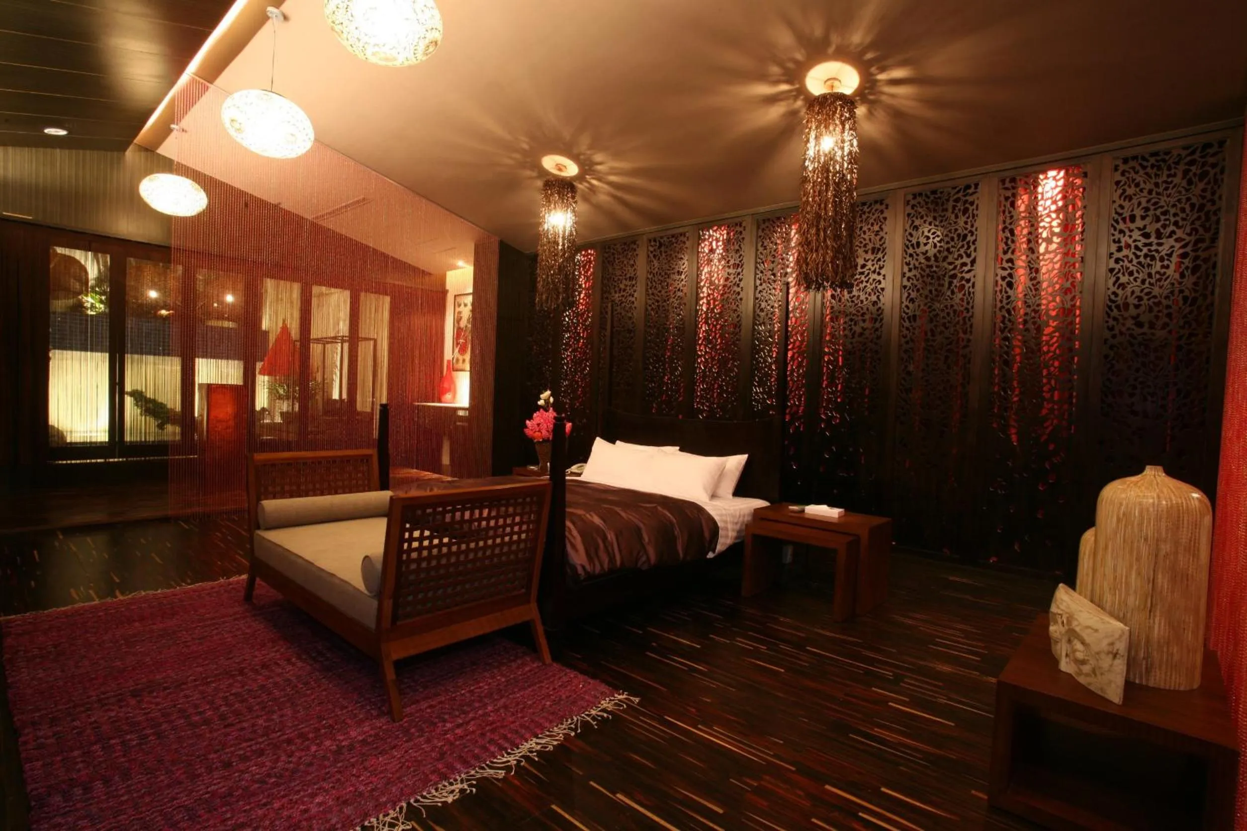 bunk bed, Bed in Chateau Boutique Motel