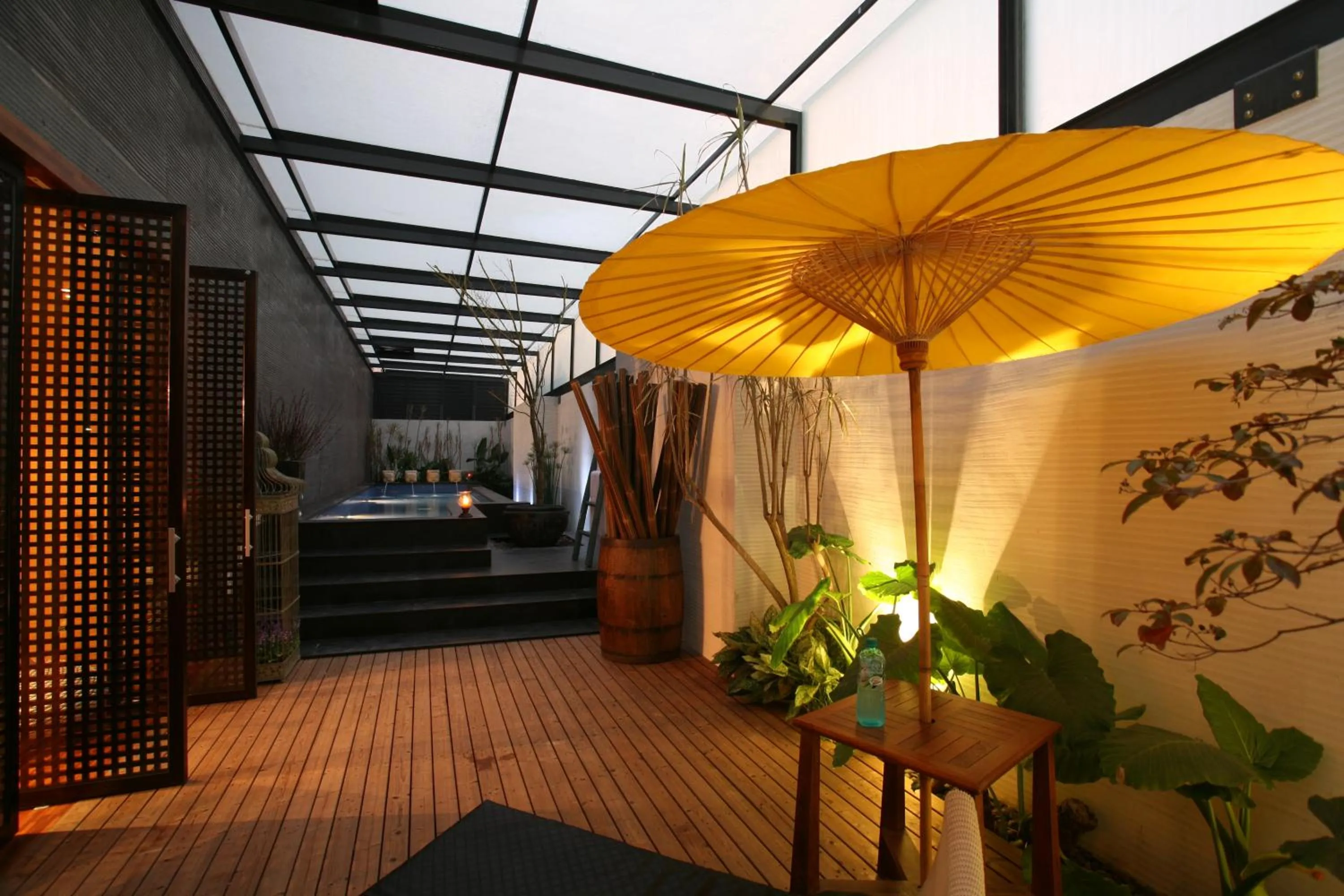 Garden view in Chateau Boutique Motel