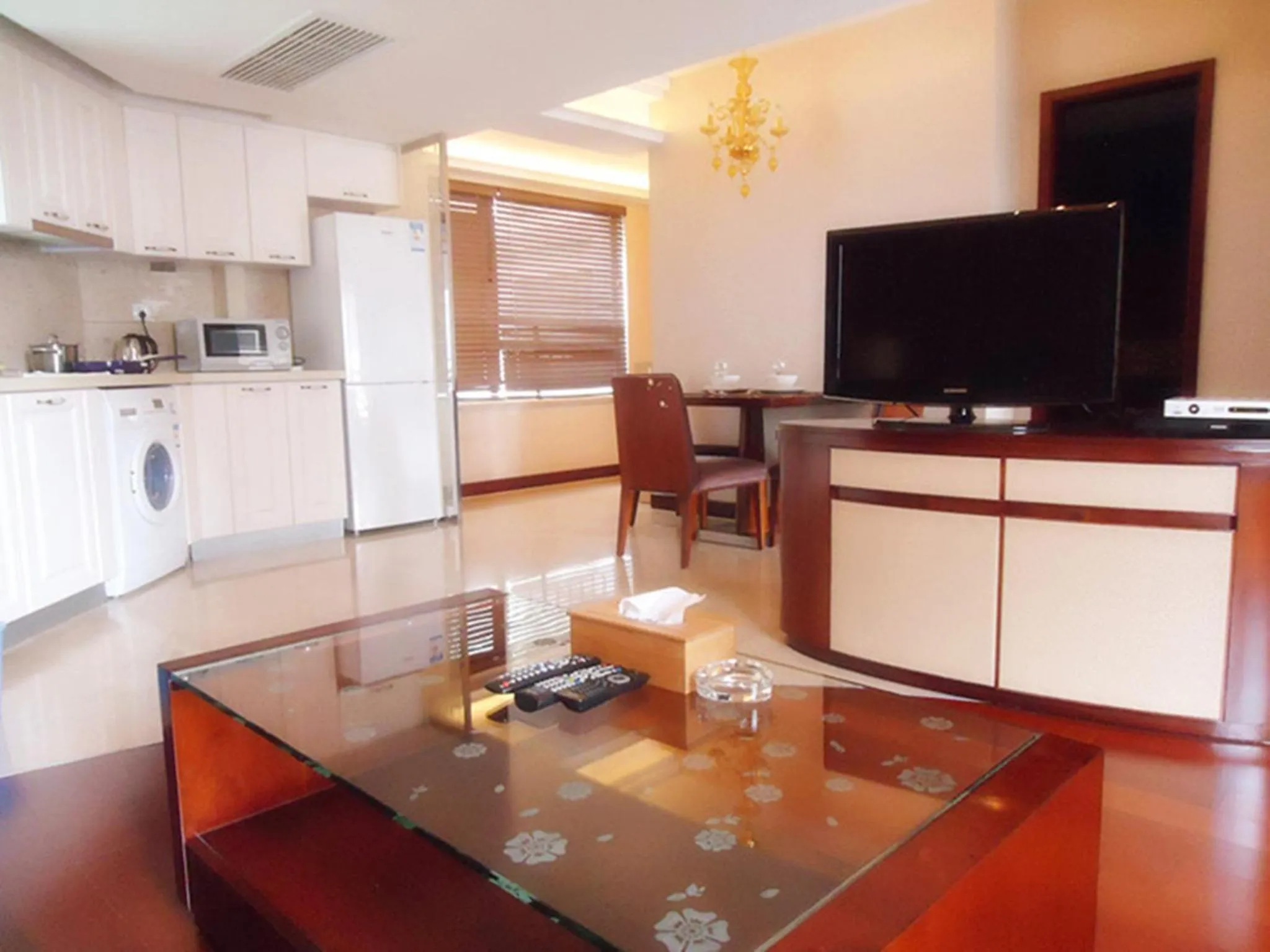 Kitchen or kitchenette in Ziyuan Service Apartment