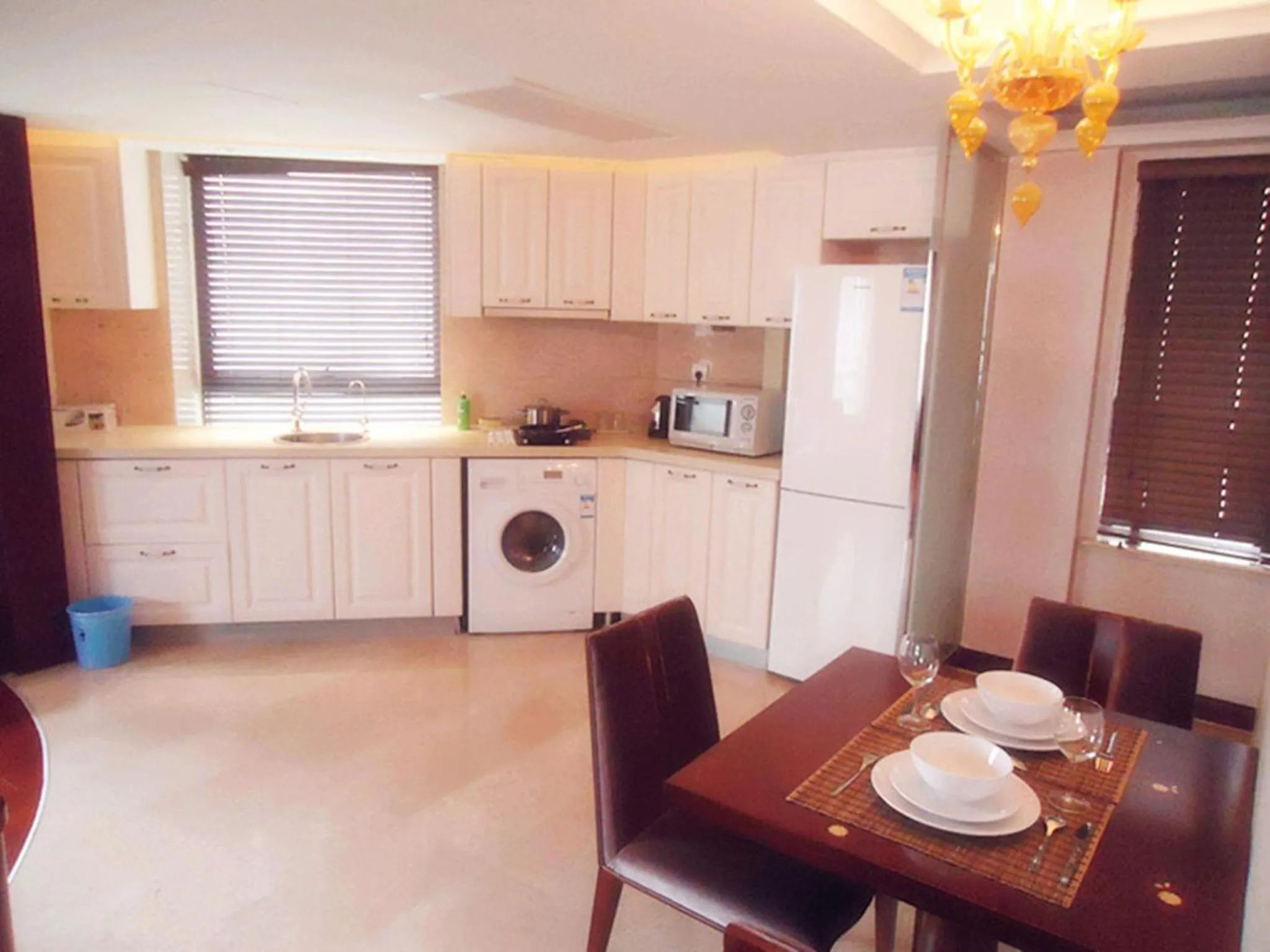 Kitchen or kitchenette in Ziyuan Service Apartment