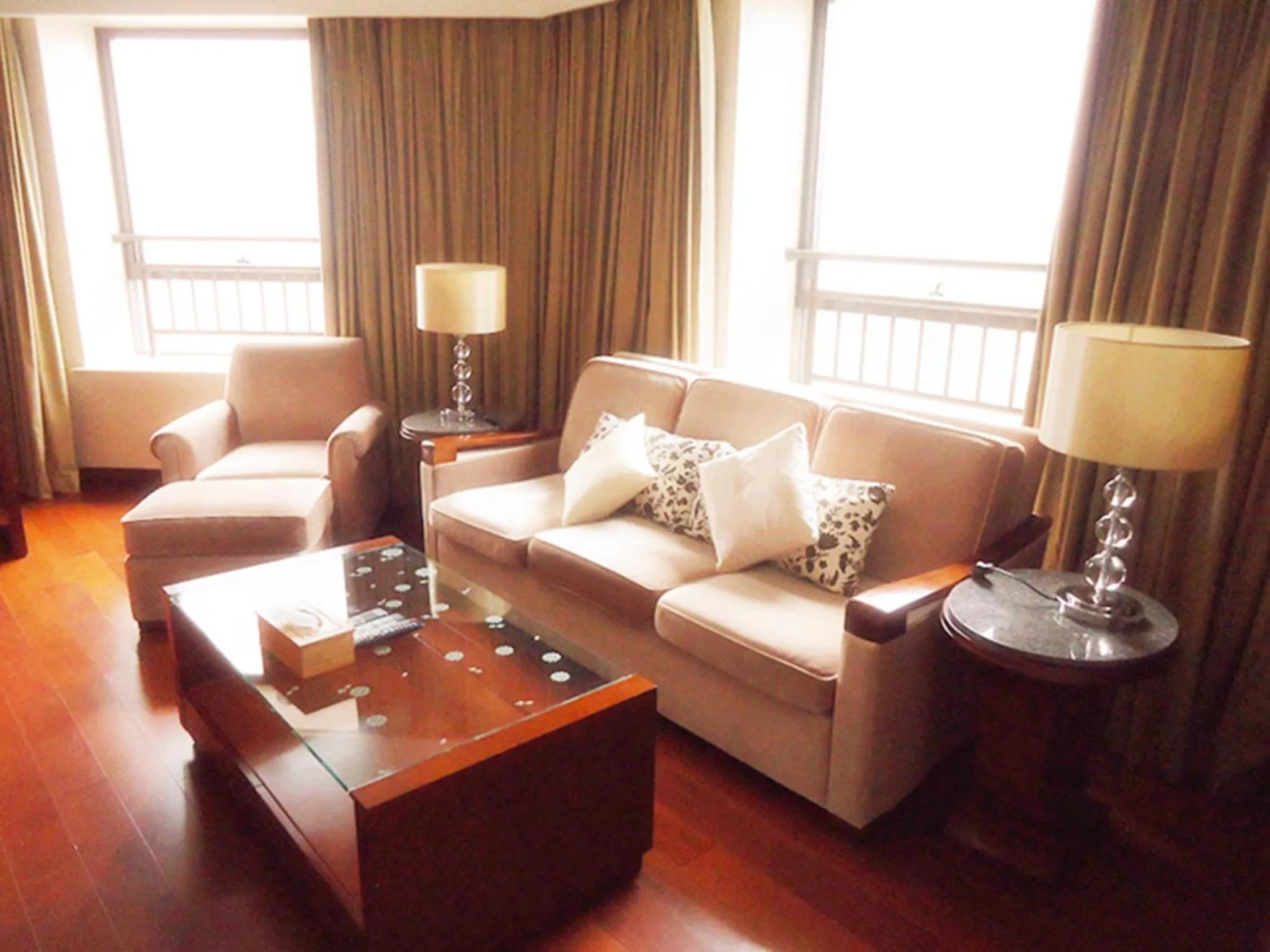Living room in Ziyuan Service Apartment