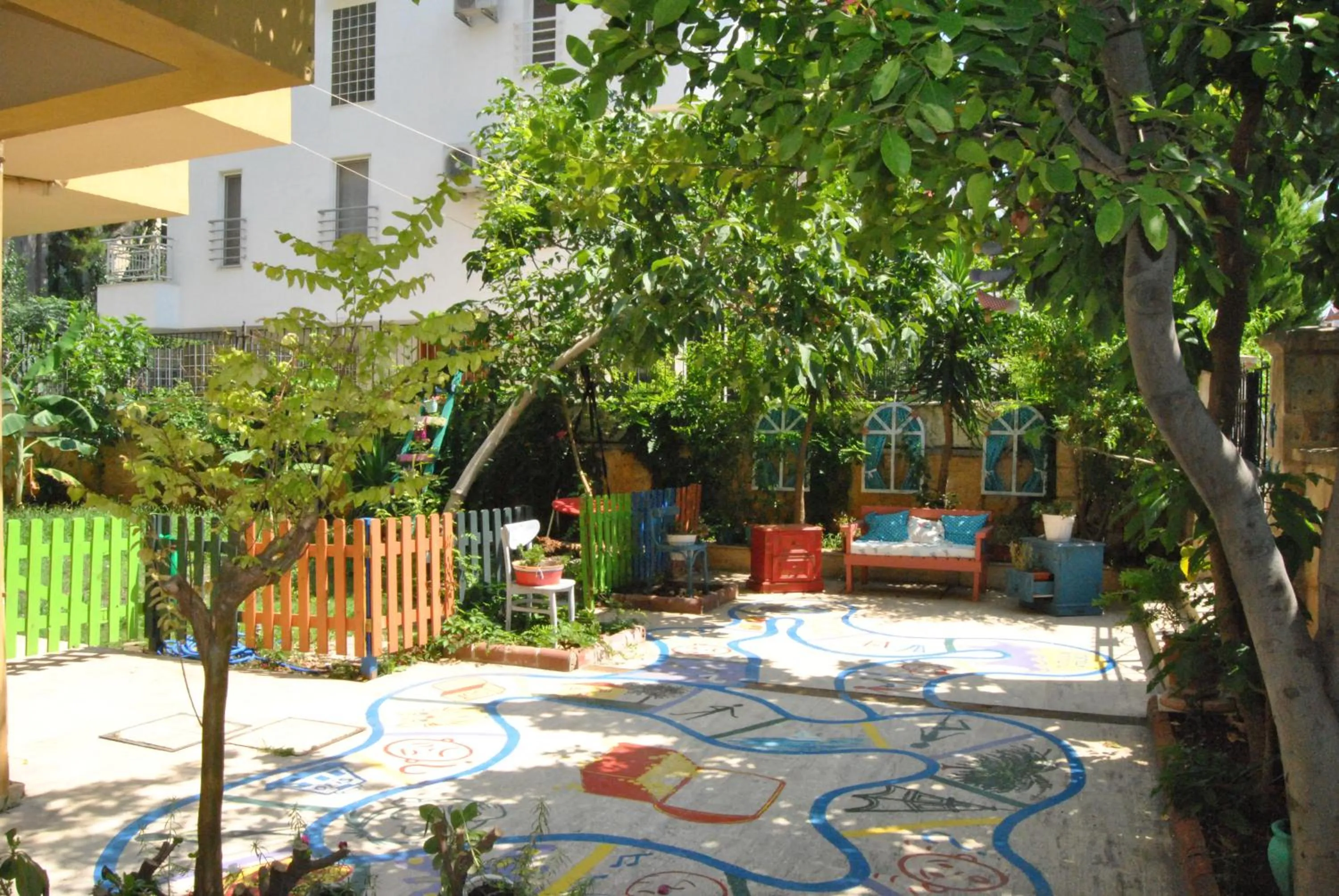 Patio in Benna Hotel