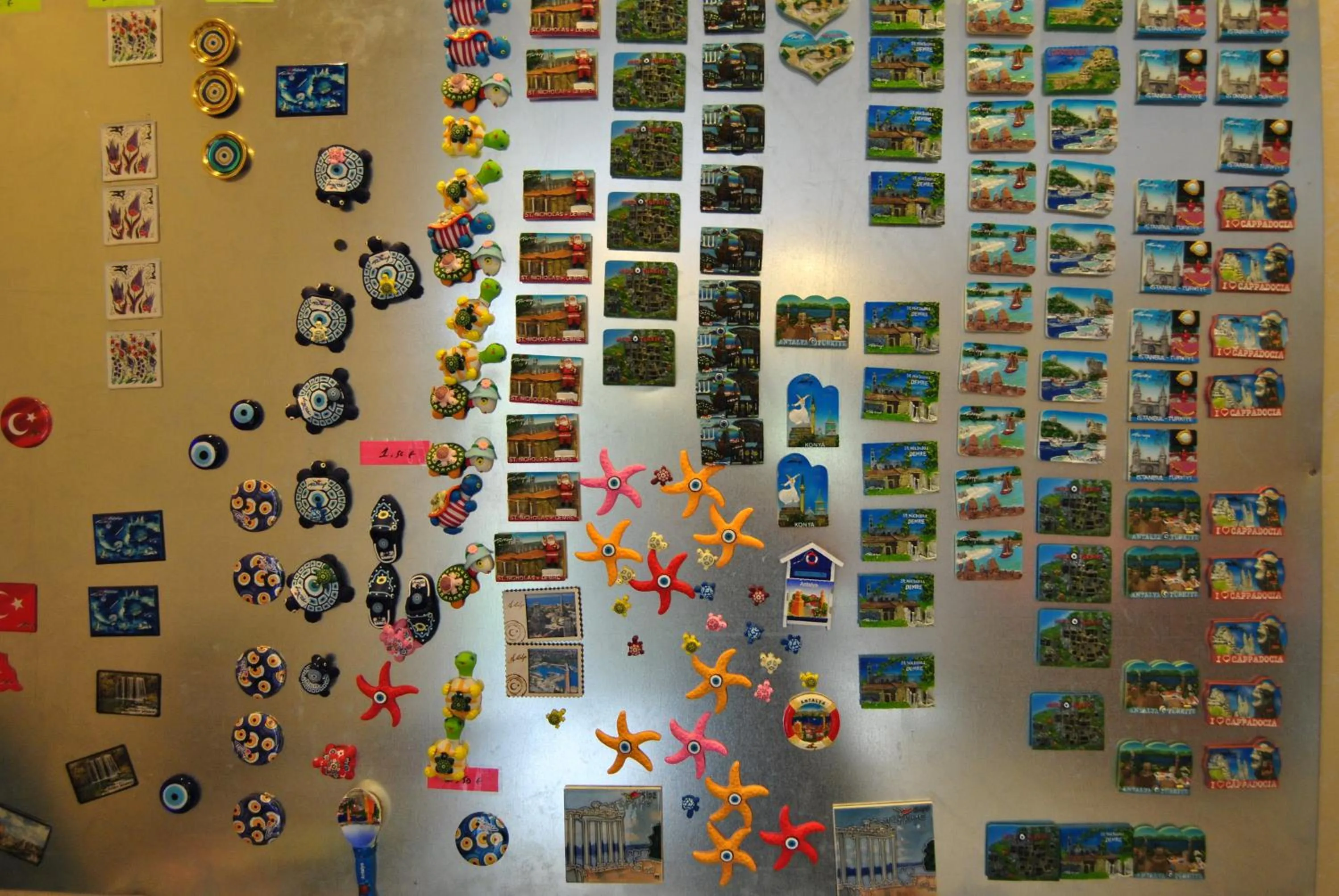 Decorative detail in Benna Hotel