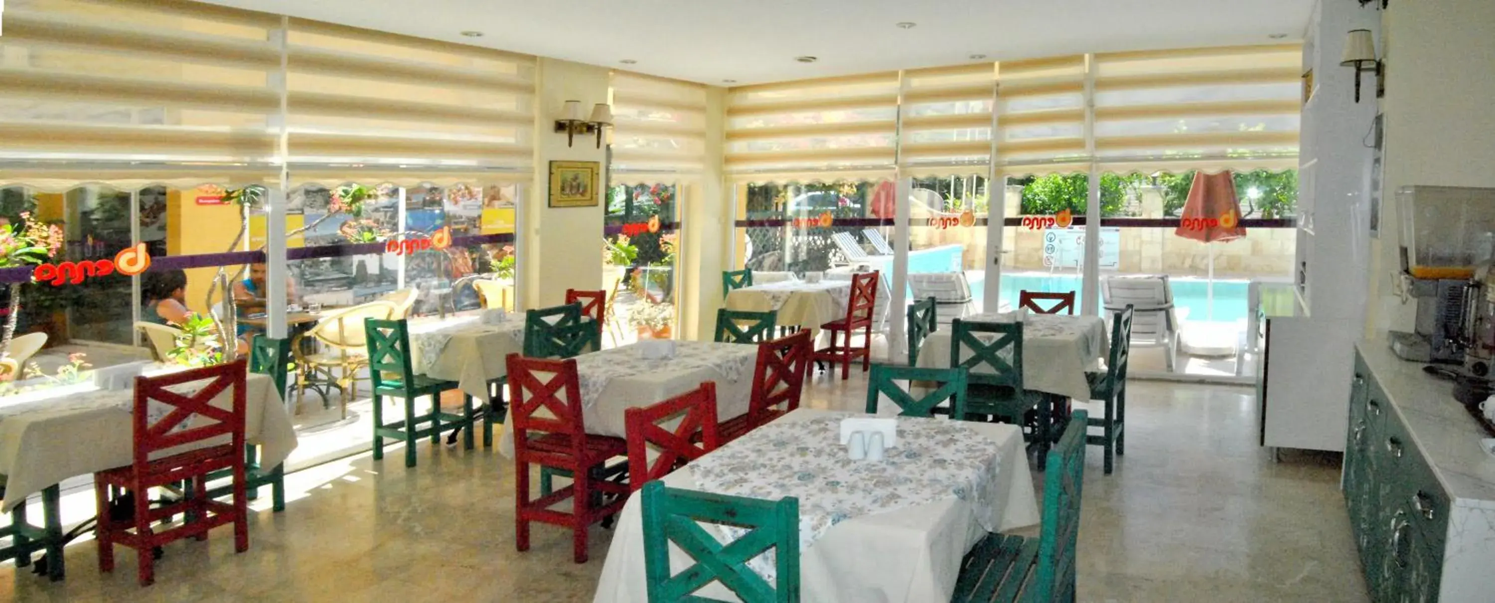 Restaurant/places to eat in Benna Hotel Restaurant/places to eat in Benna Hotel