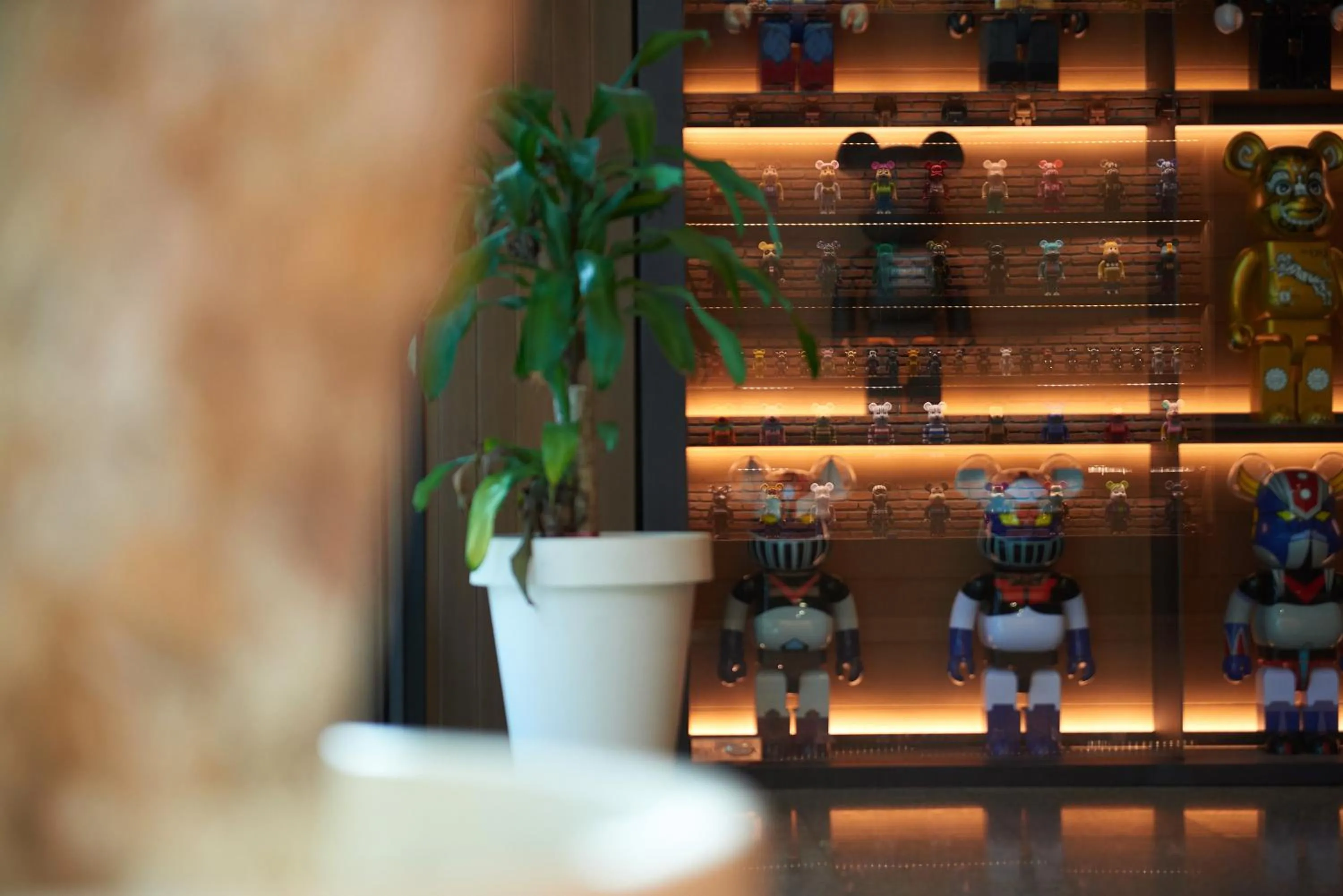 Decorative detail in White Palace Bangkok