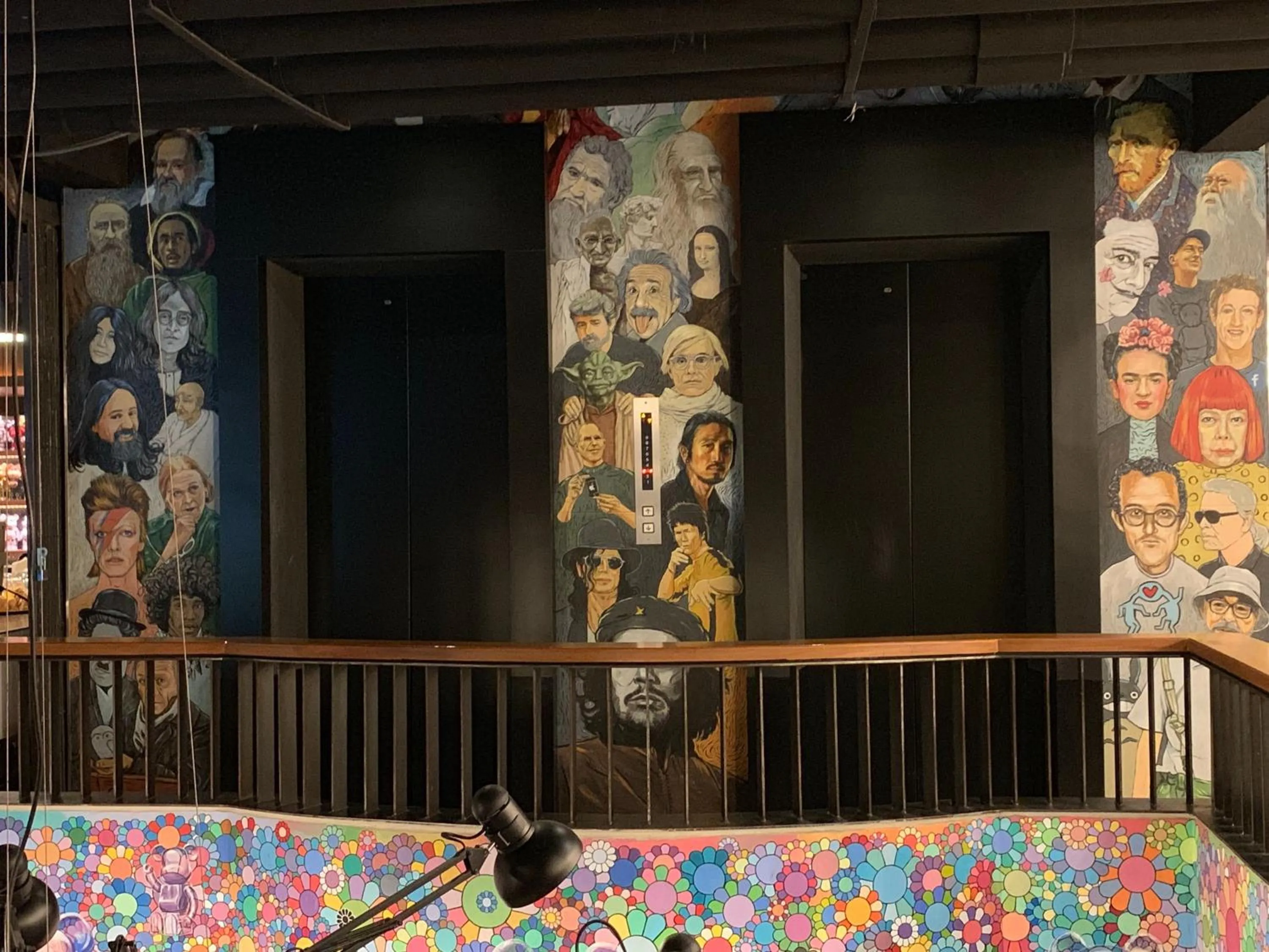 elevator in White Palace Bangkok