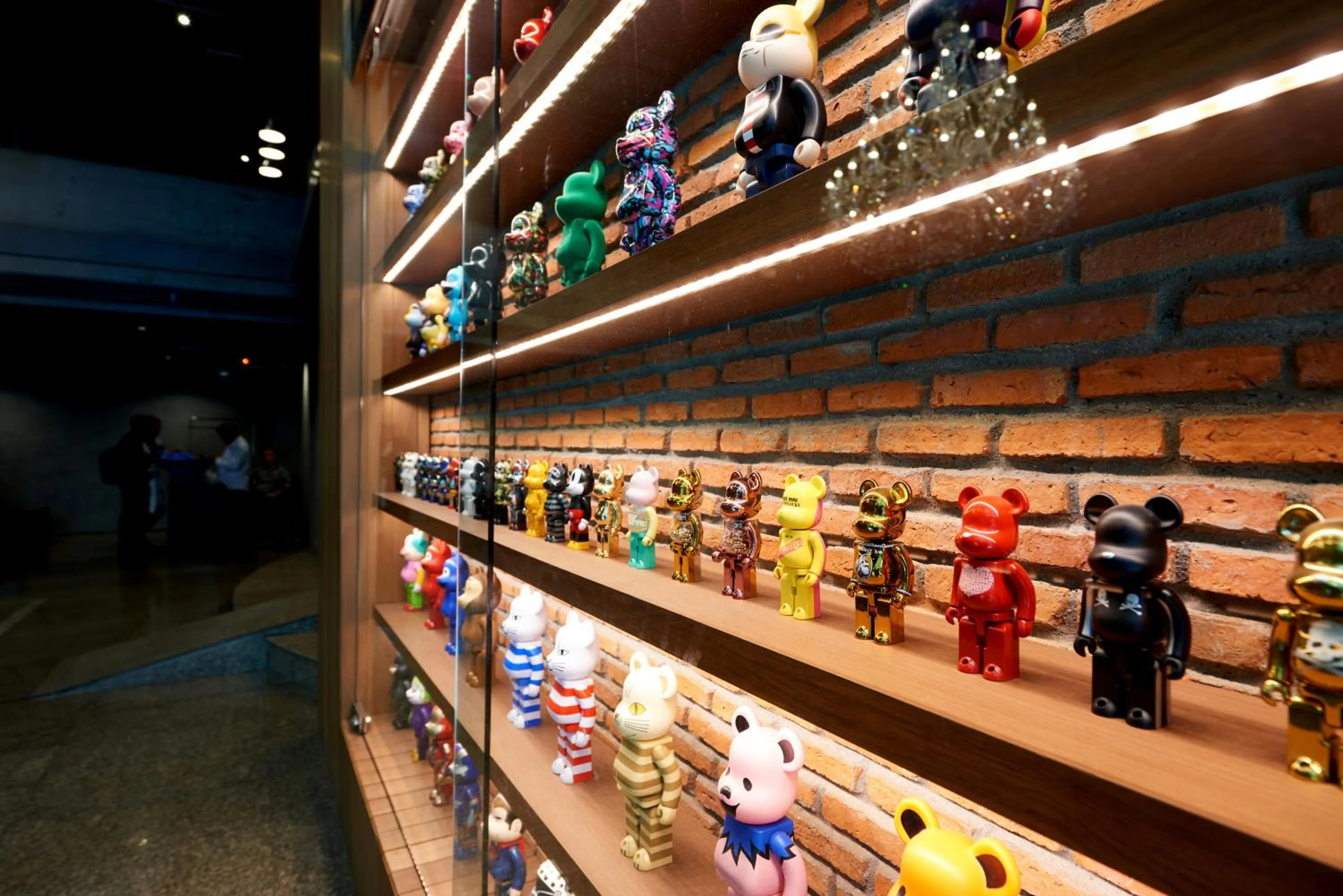 Decorative detail in White Palace Bangkok