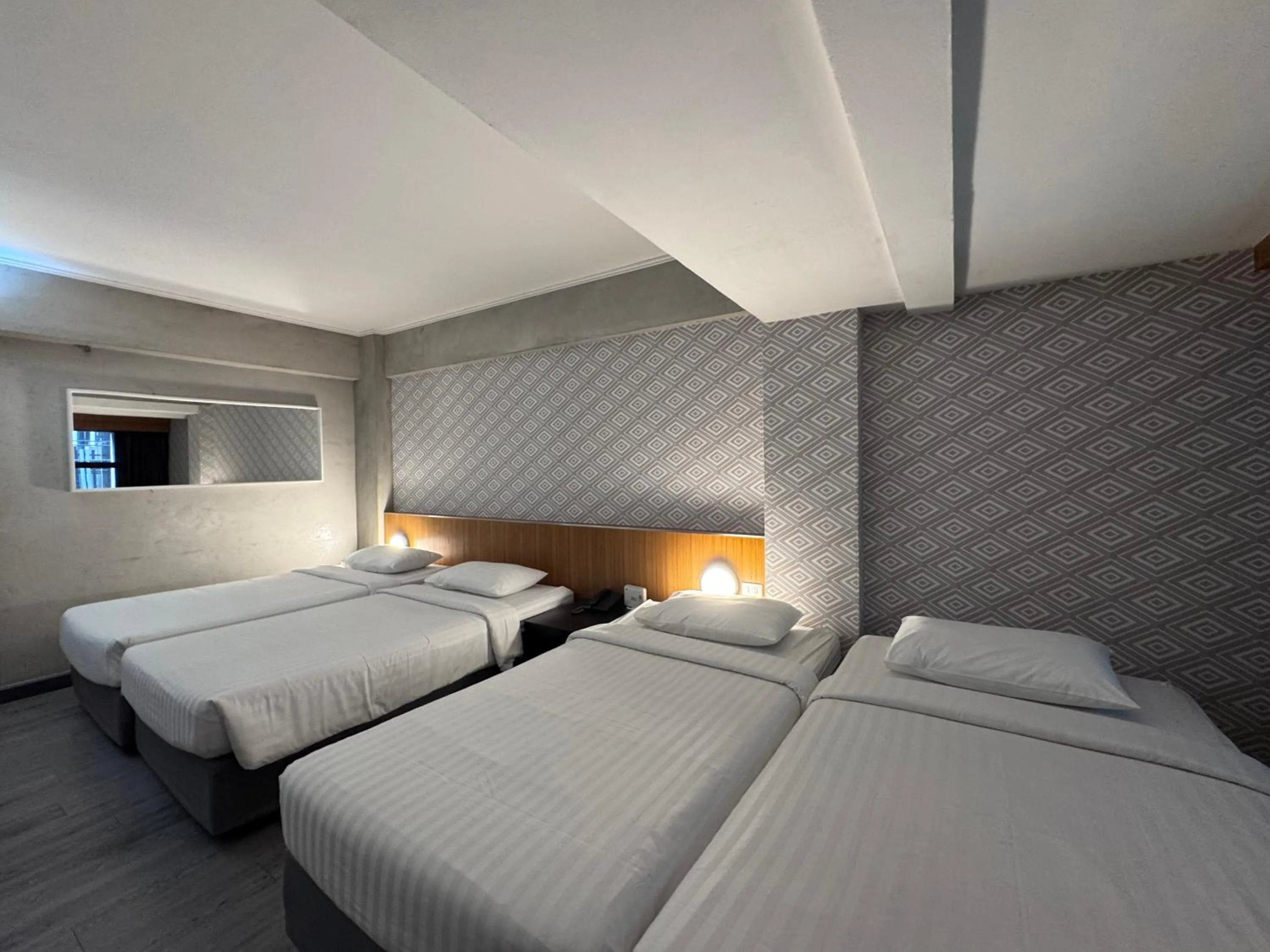 Bed in White Palace Bangkok