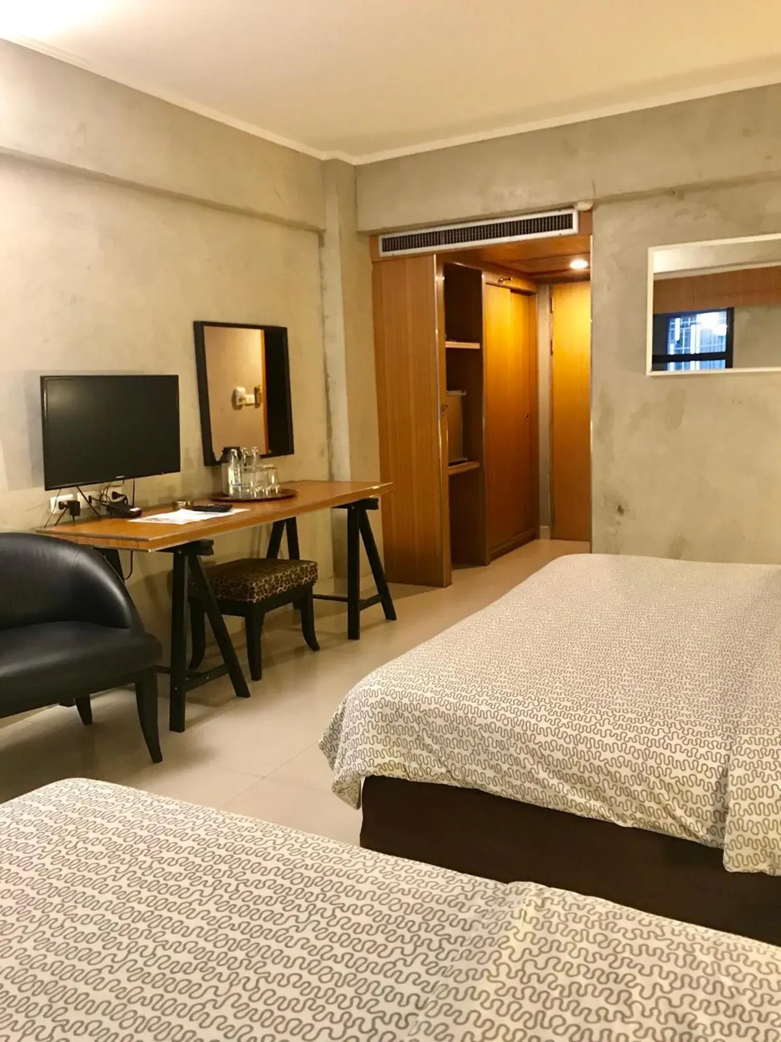 Bed in White Palace Bangkok Bed in White Palace Bangkok