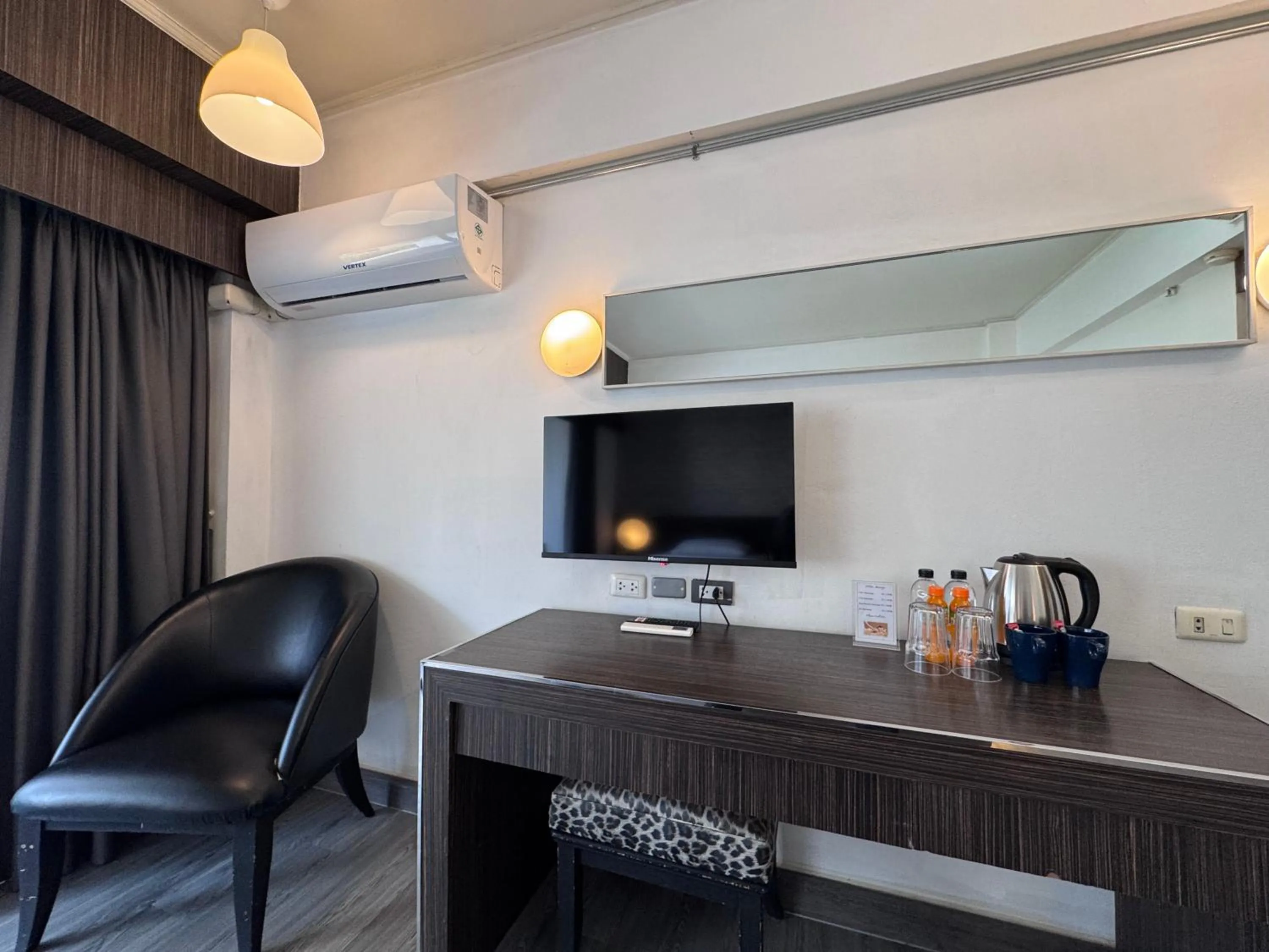 Area and facilities in White Palace Bangkok