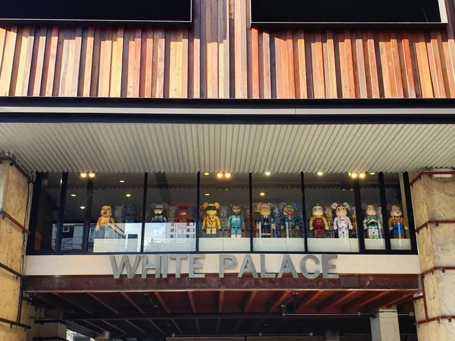 Property building in White Palace Bangkok Property building in White Palace Bangkok