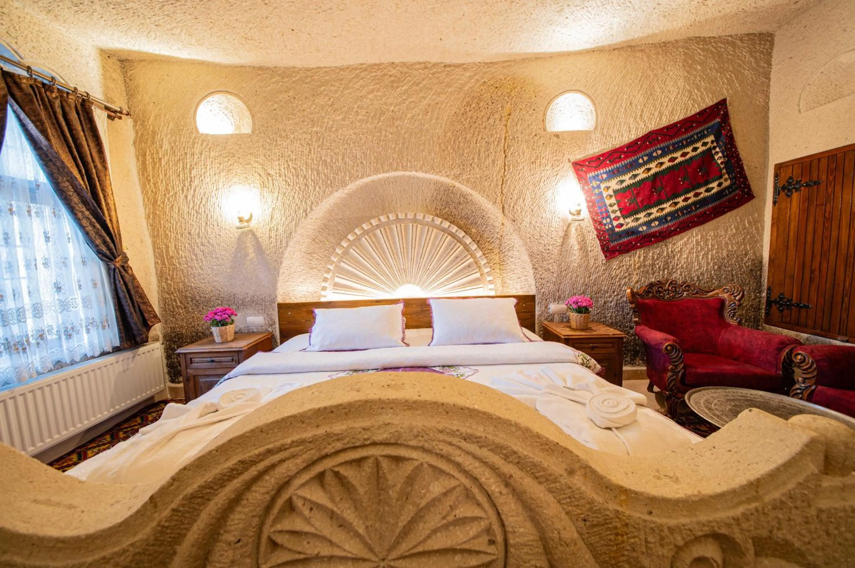 Bed in Safran Cave Hotel