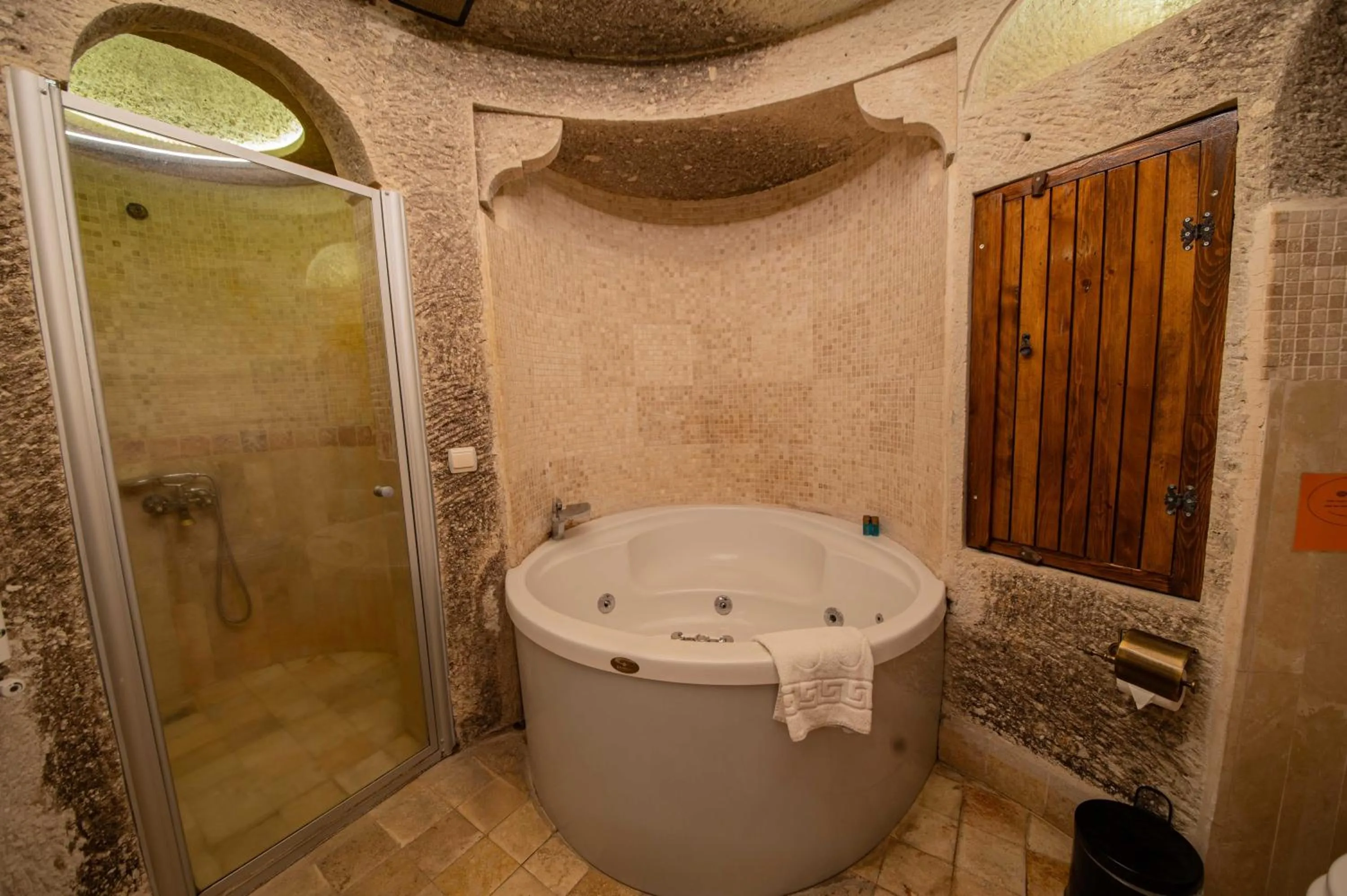 Bathroom in Safran Cave Hotel