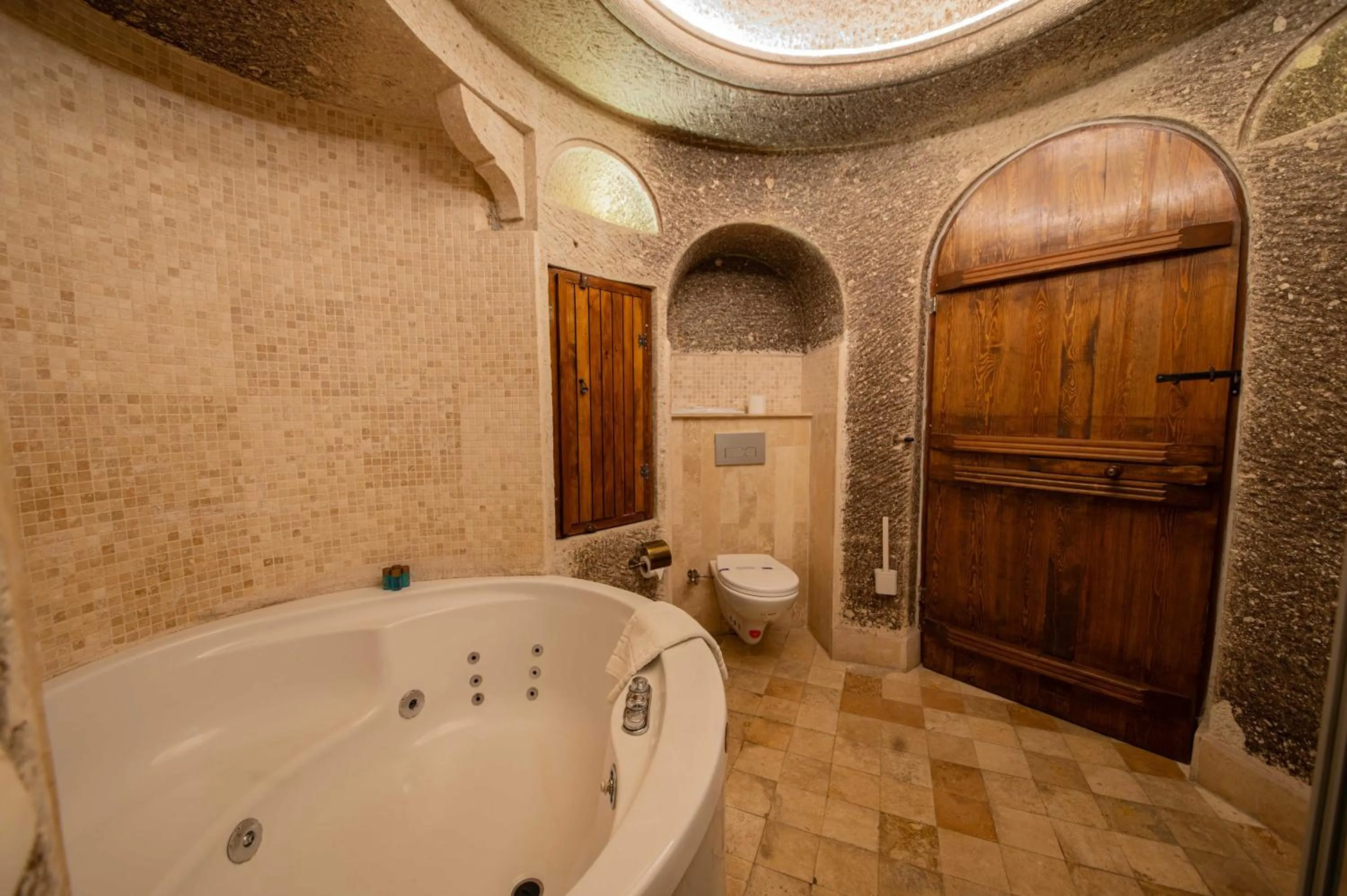 Bathroom in Safran Cave Hotel
