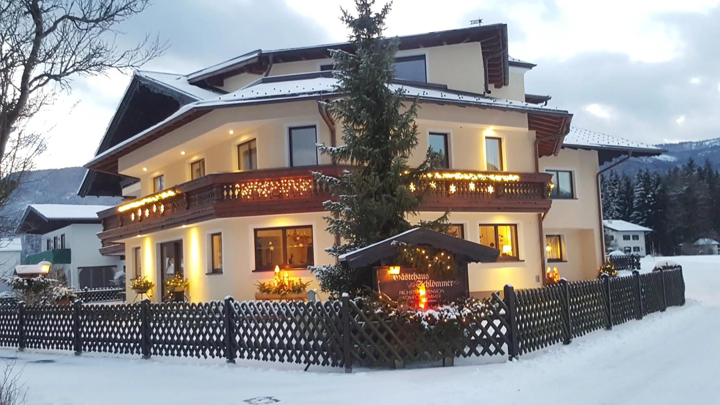 Facade/entrance in Pension Schlömmer