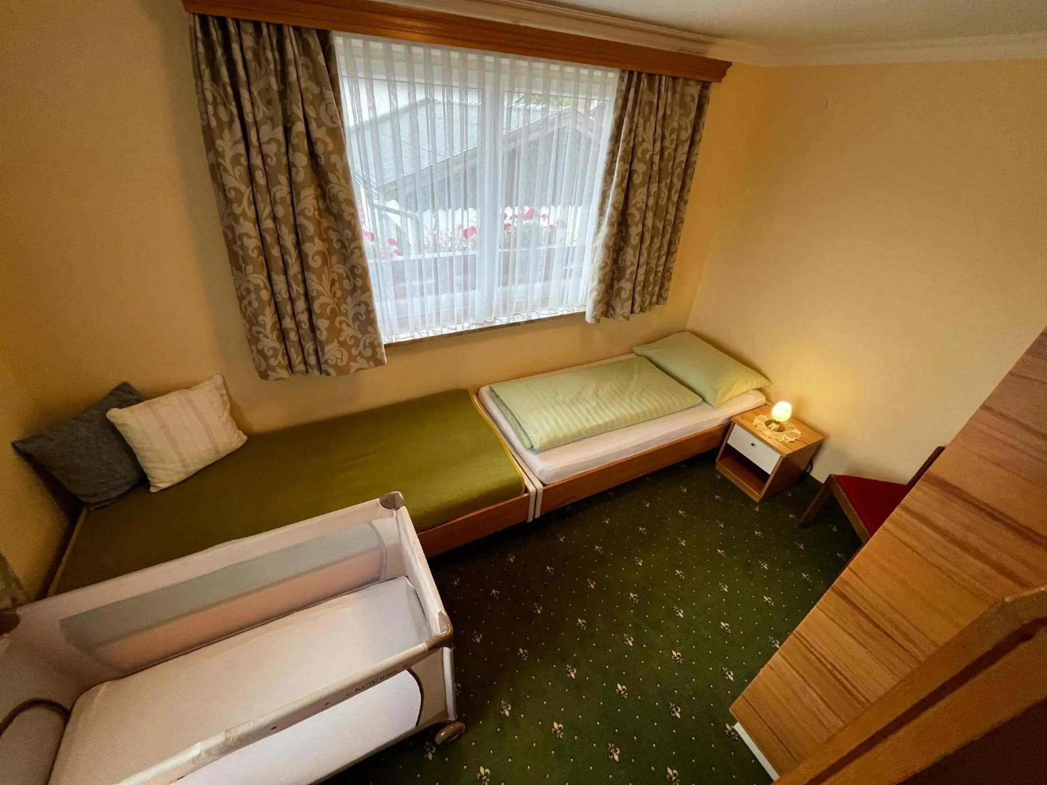 Bed in Pension Schlömmer