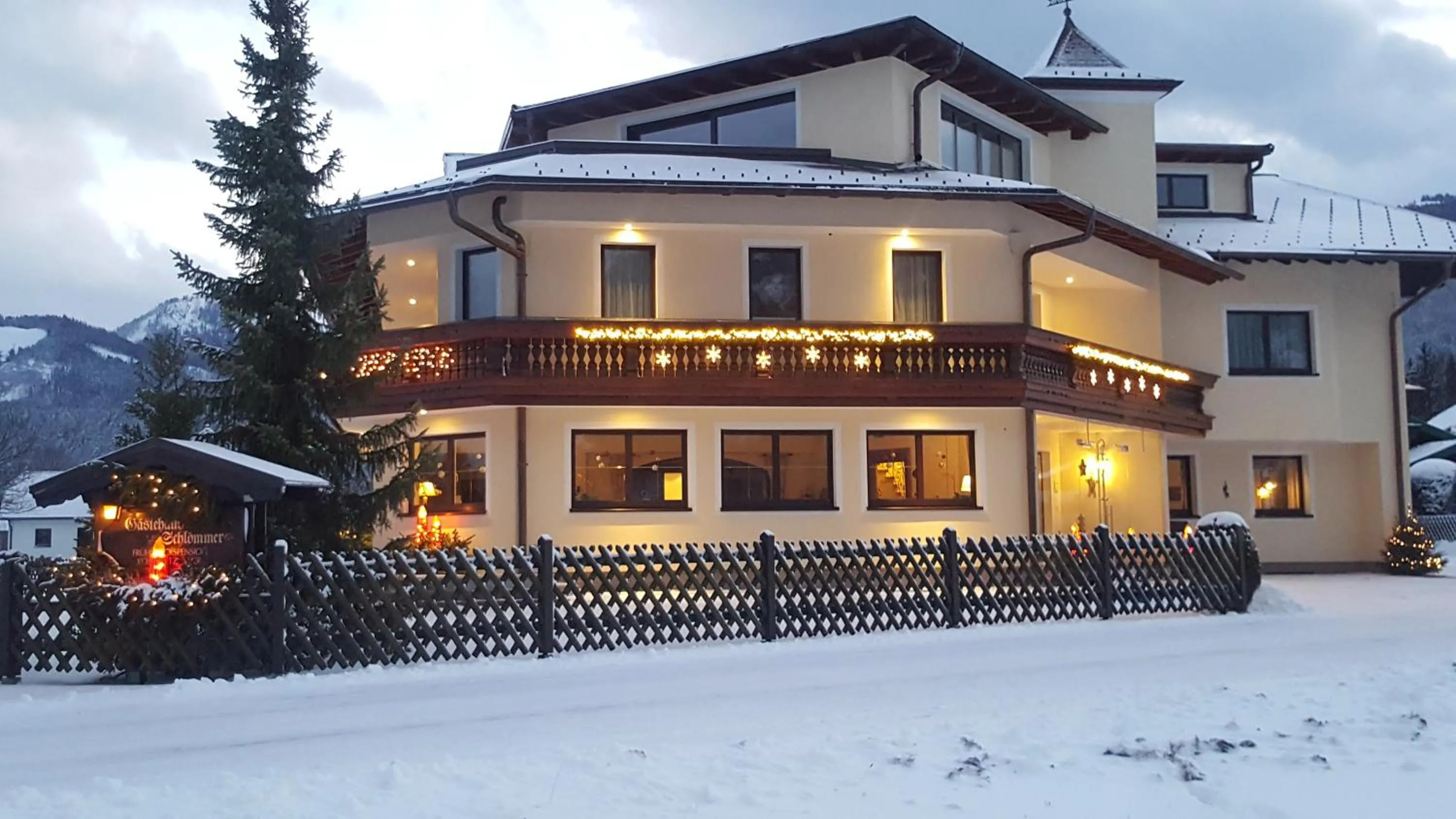 Property building in Pension Schlömmer
