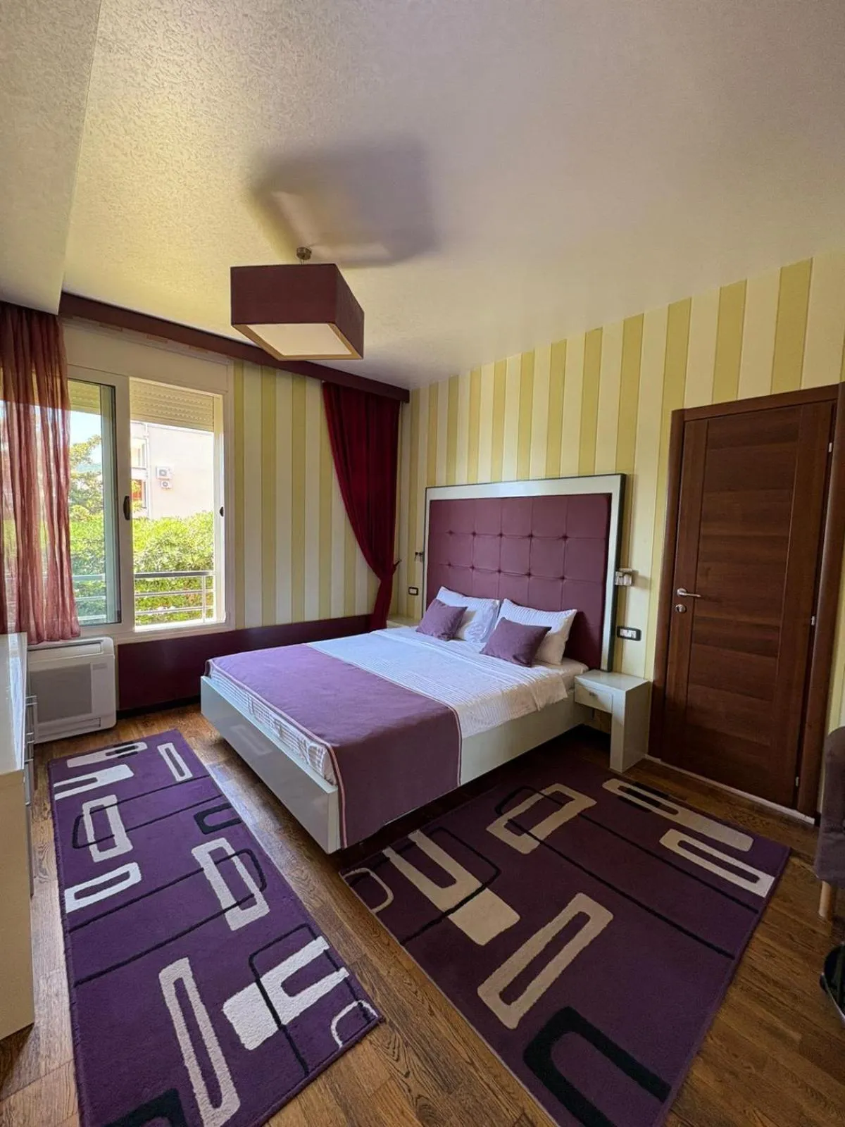 Bed in Meridian Hotel