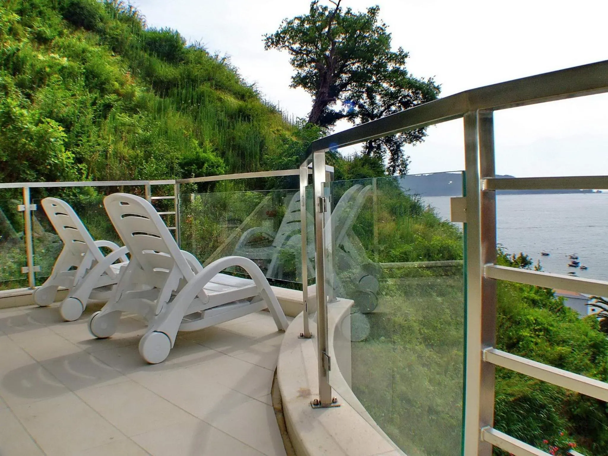 Balcony/Terrace in Meridian Hotel