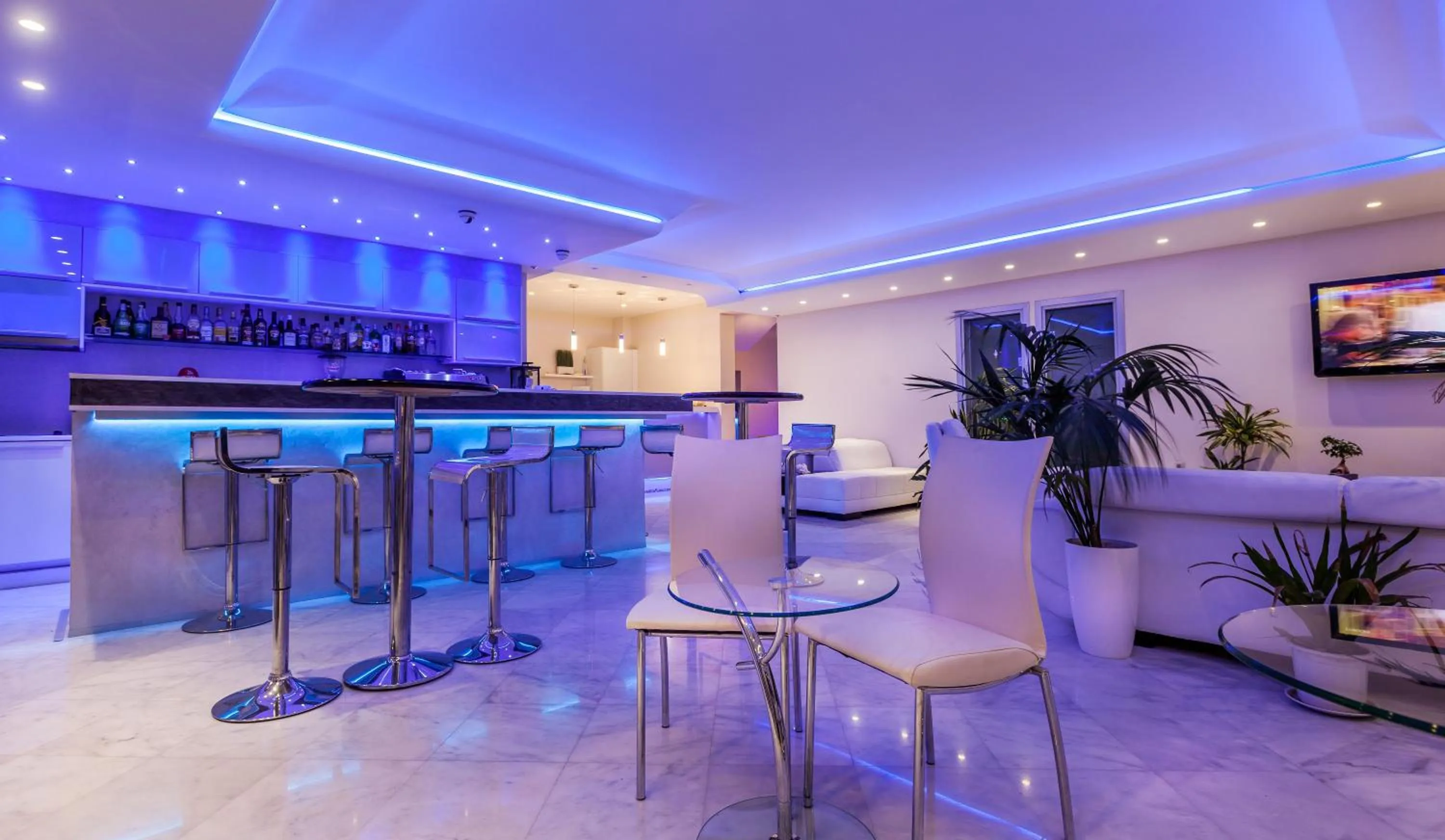 Living room in Pearl Bay Hotel Apartments