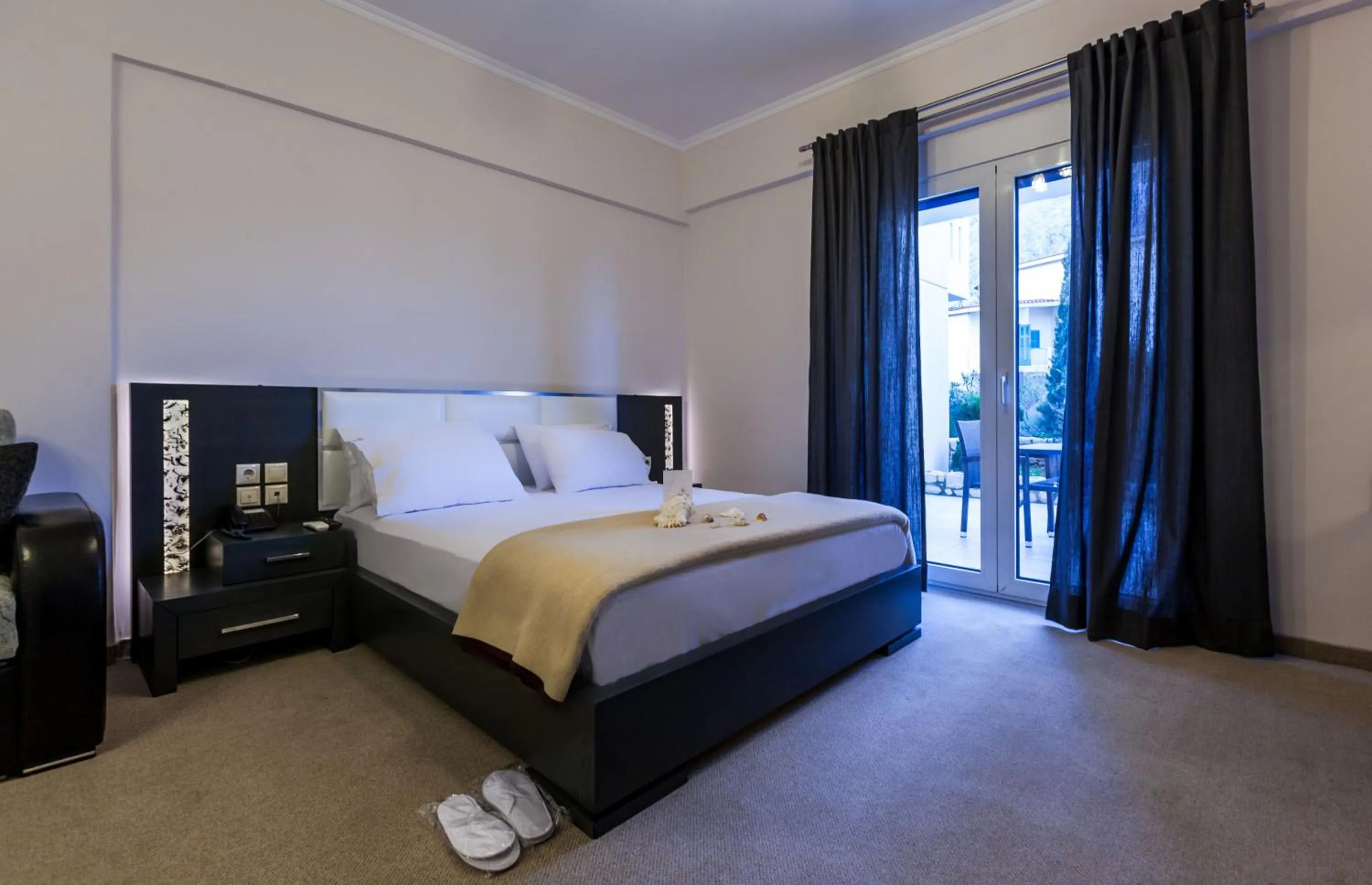 Day in Pearl Bay Hotel Apartments