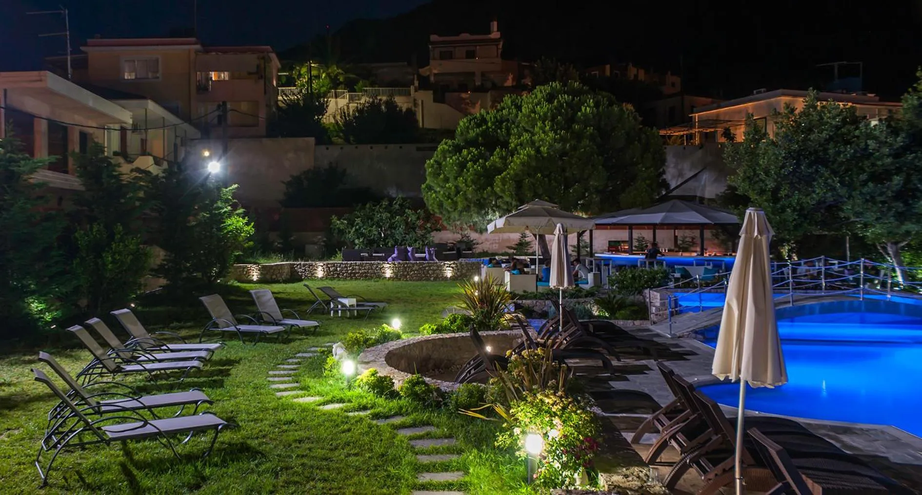 Night in Pearl Bay Hotel Apartments