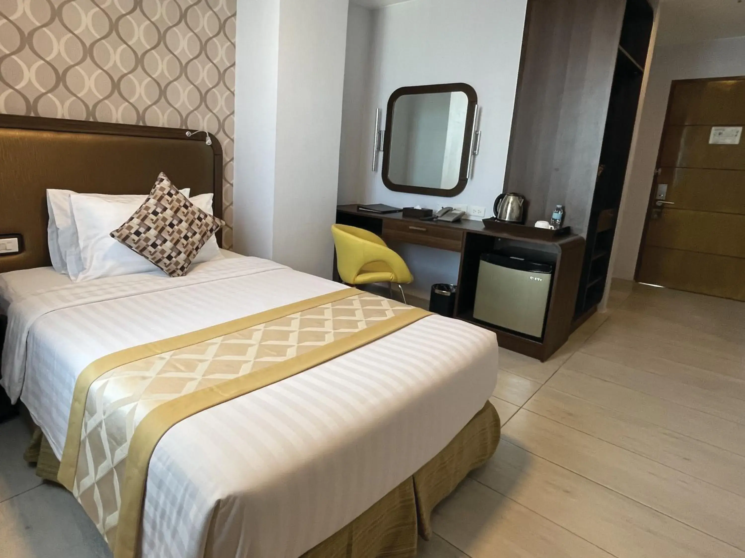 Bedroom, Bed in One Central Hotel & Suites Bedroom, Bed in One Central Hotel & Suites