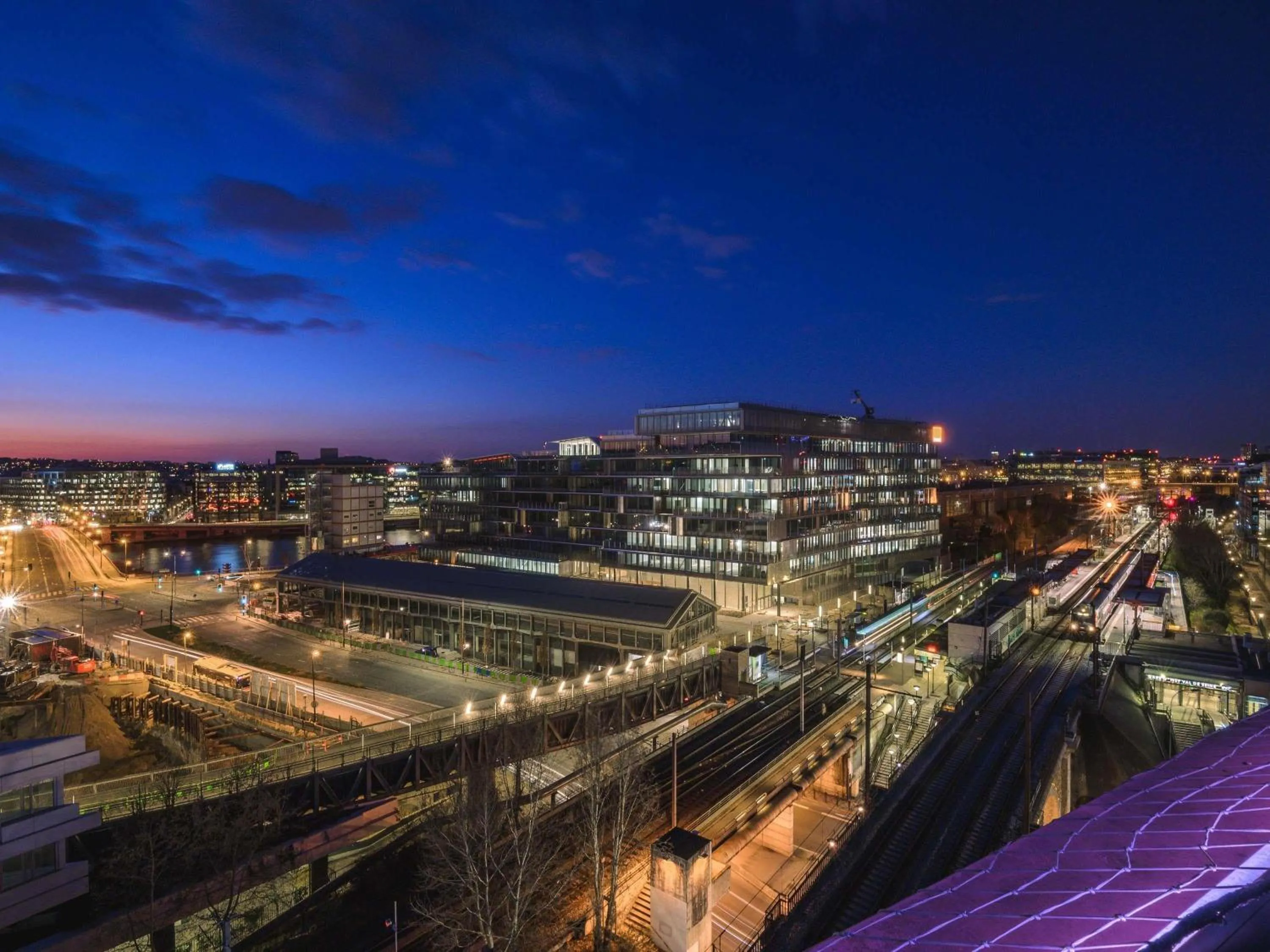 Property building in Novotel Suites Paris Issy Les Moulineaux