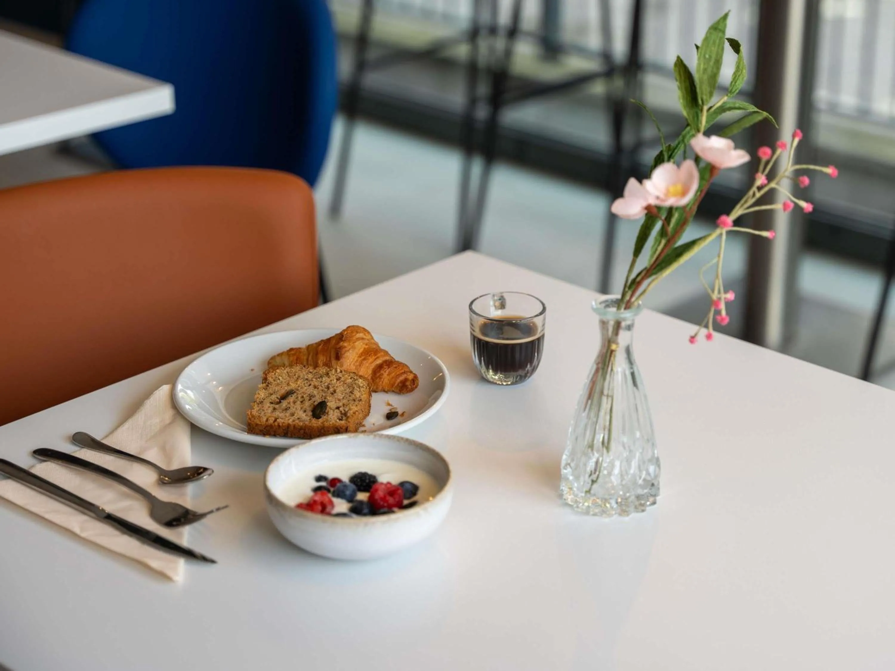 Breakfast in Novotel Suites Paris Issy Les Moulineaux