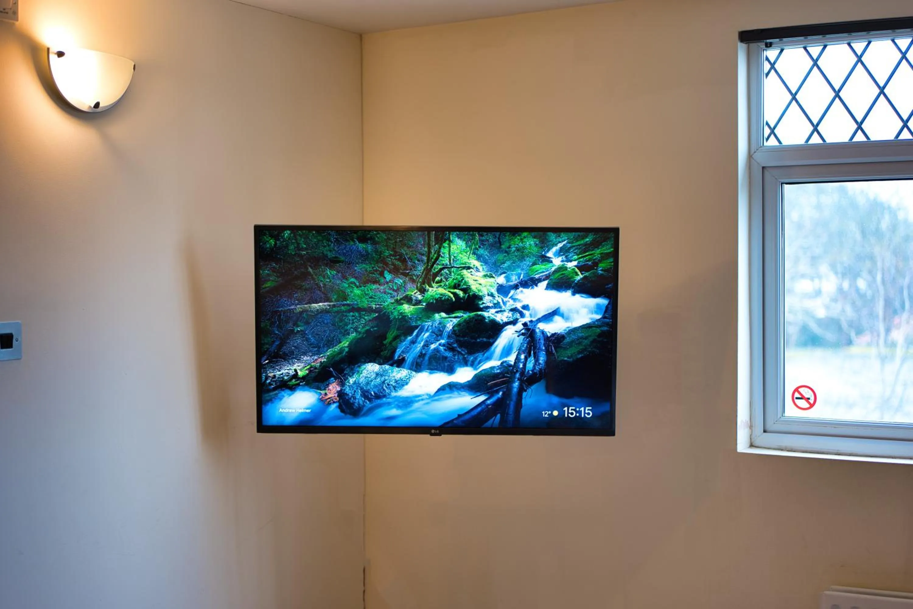 TV and multimedia in Clifton House Brighton