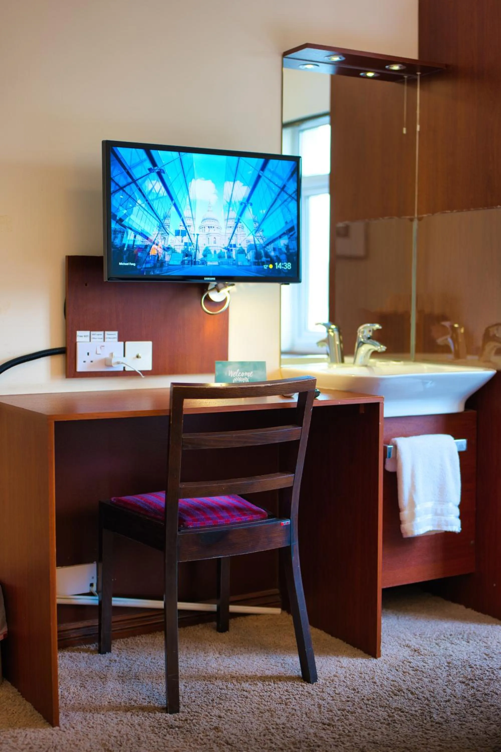 TV and multimedia in Clifton House Brighton