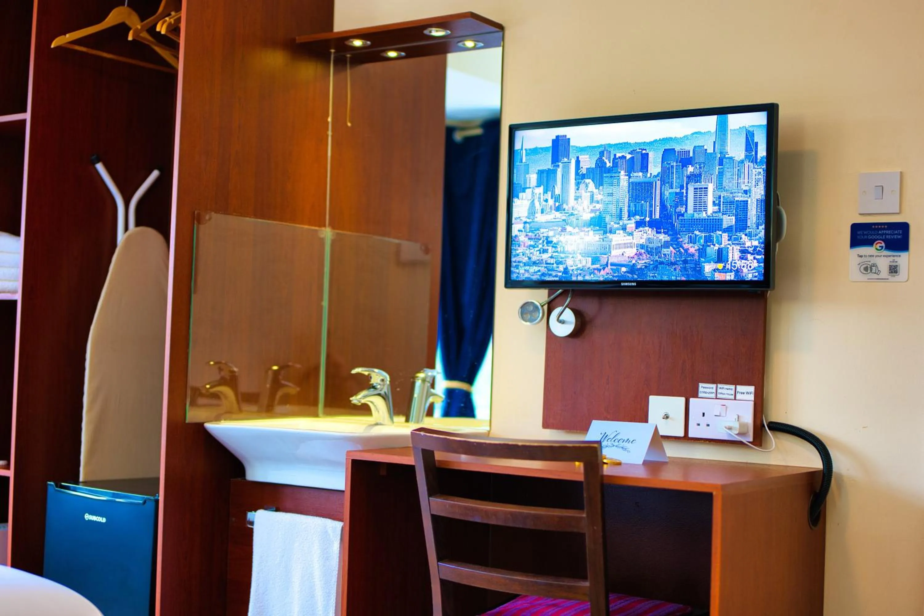 TV and multimedia in Clifton House Brighton