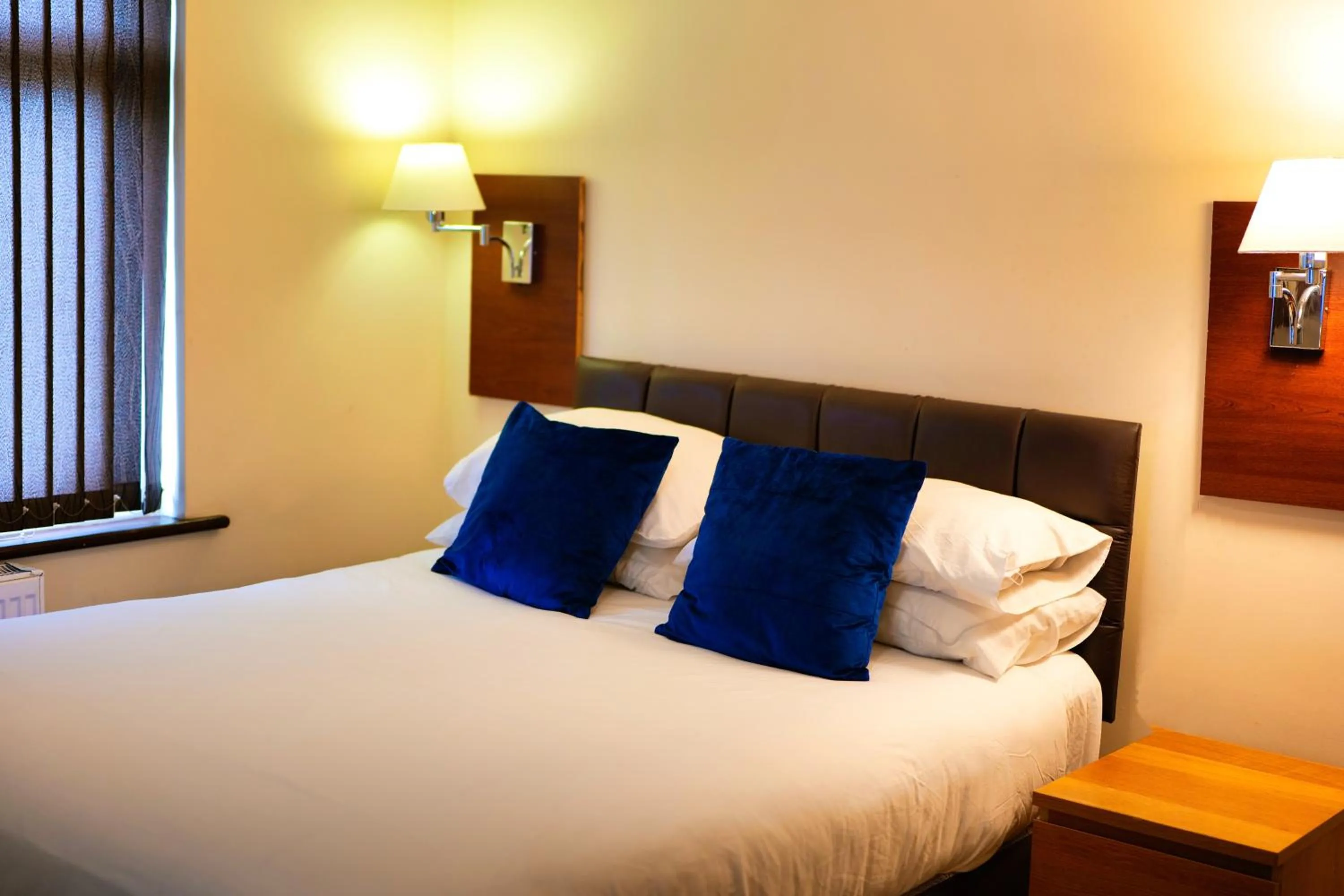 Bed in Clifton House Brighton