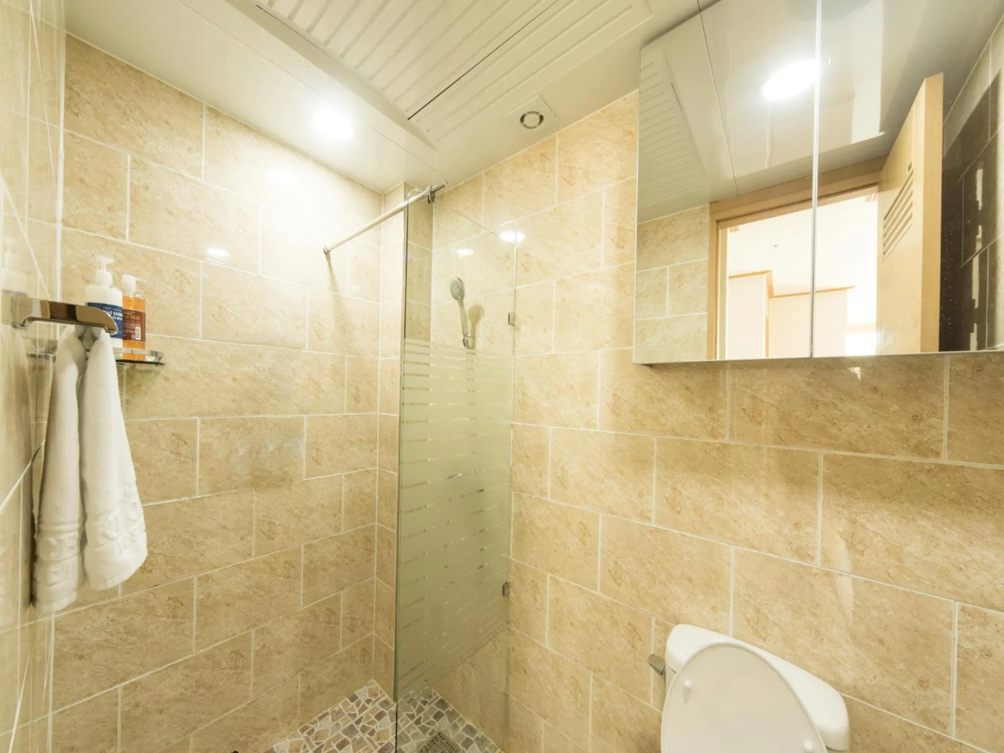 Bathroom in Lake Ocean Resort Sokcho