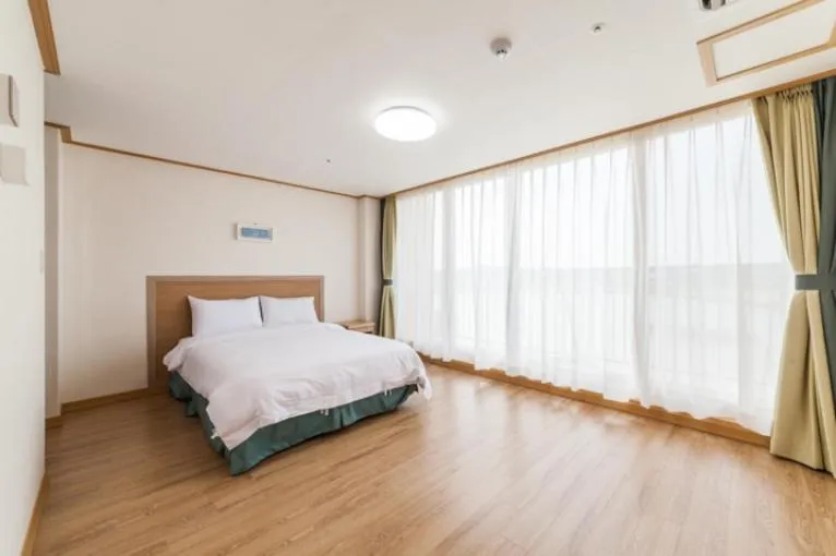 Lake Ocean Resort Sokcho