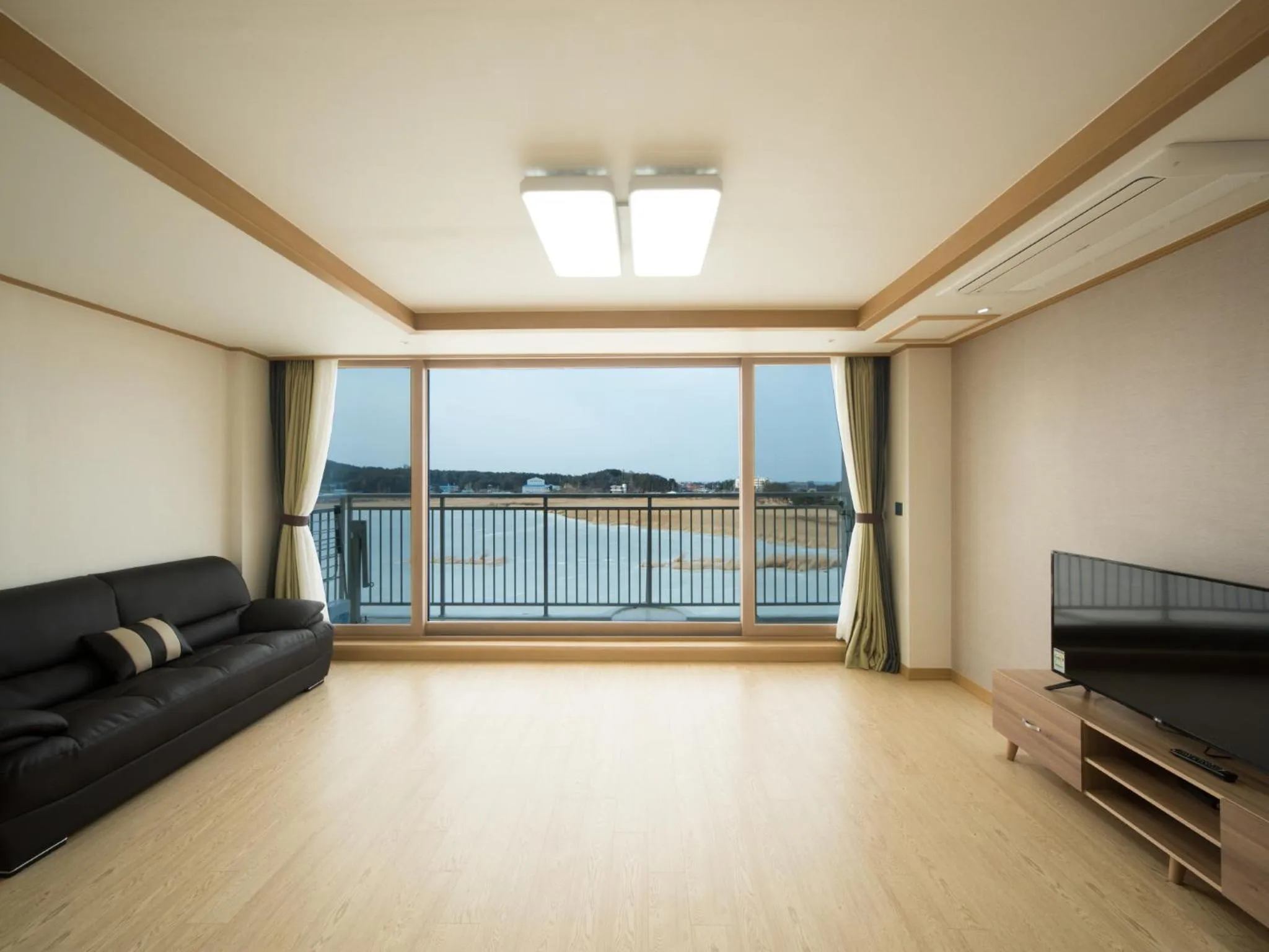 Decorative detail in Lake Ocean Resort Sokcho