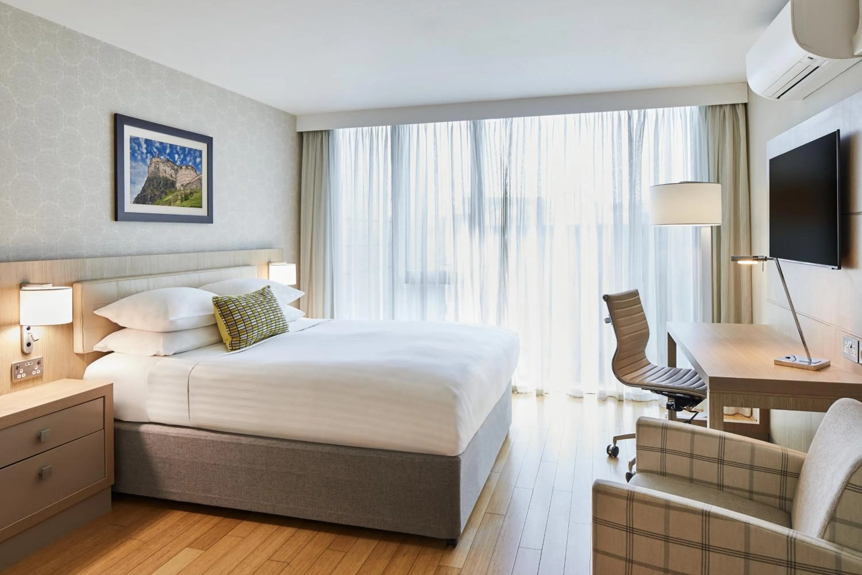 TV and multimedia, Bed in Residence Inn by Marriott Edinburgh