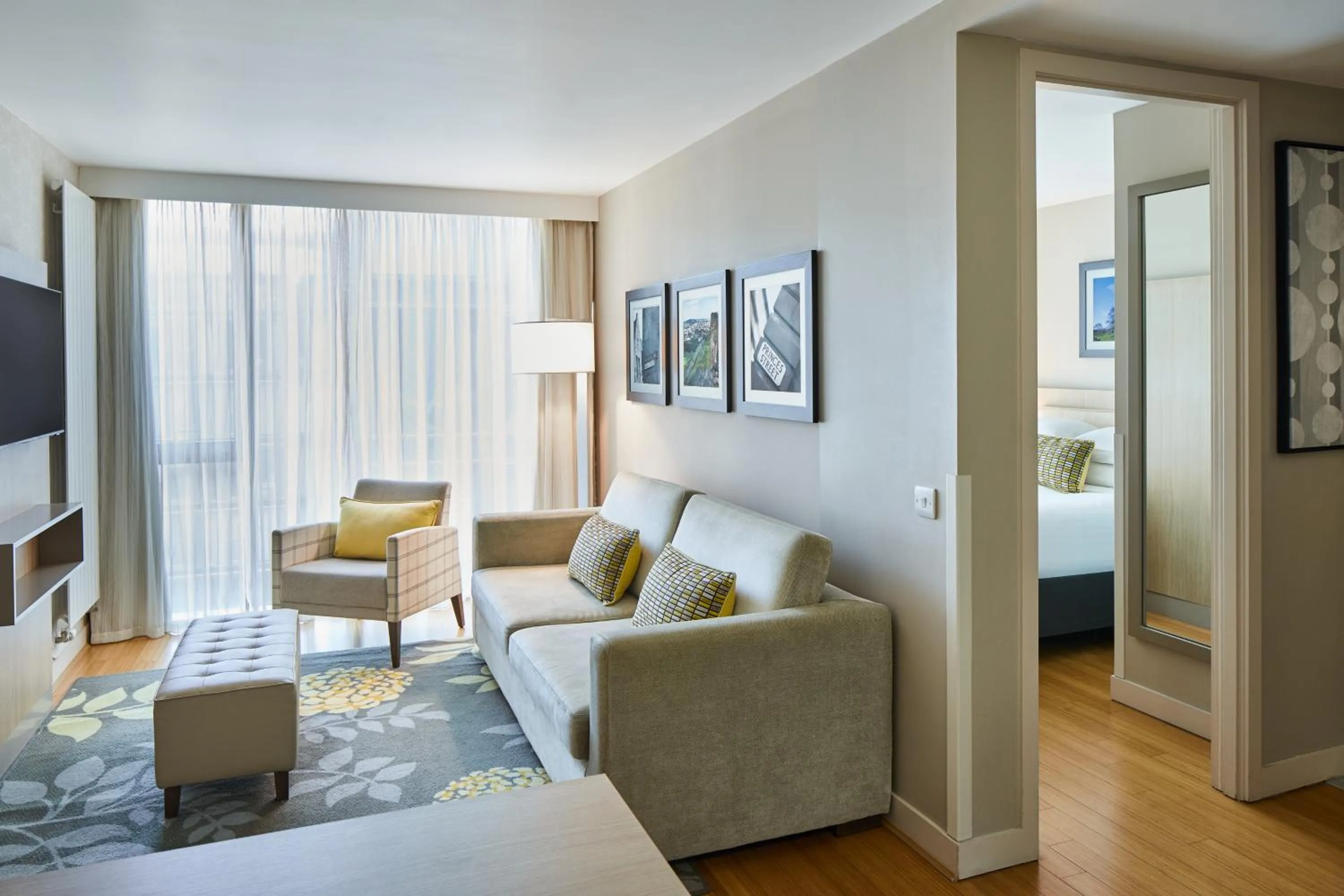 Bed in Residence Inn by Marriott Edinburgh