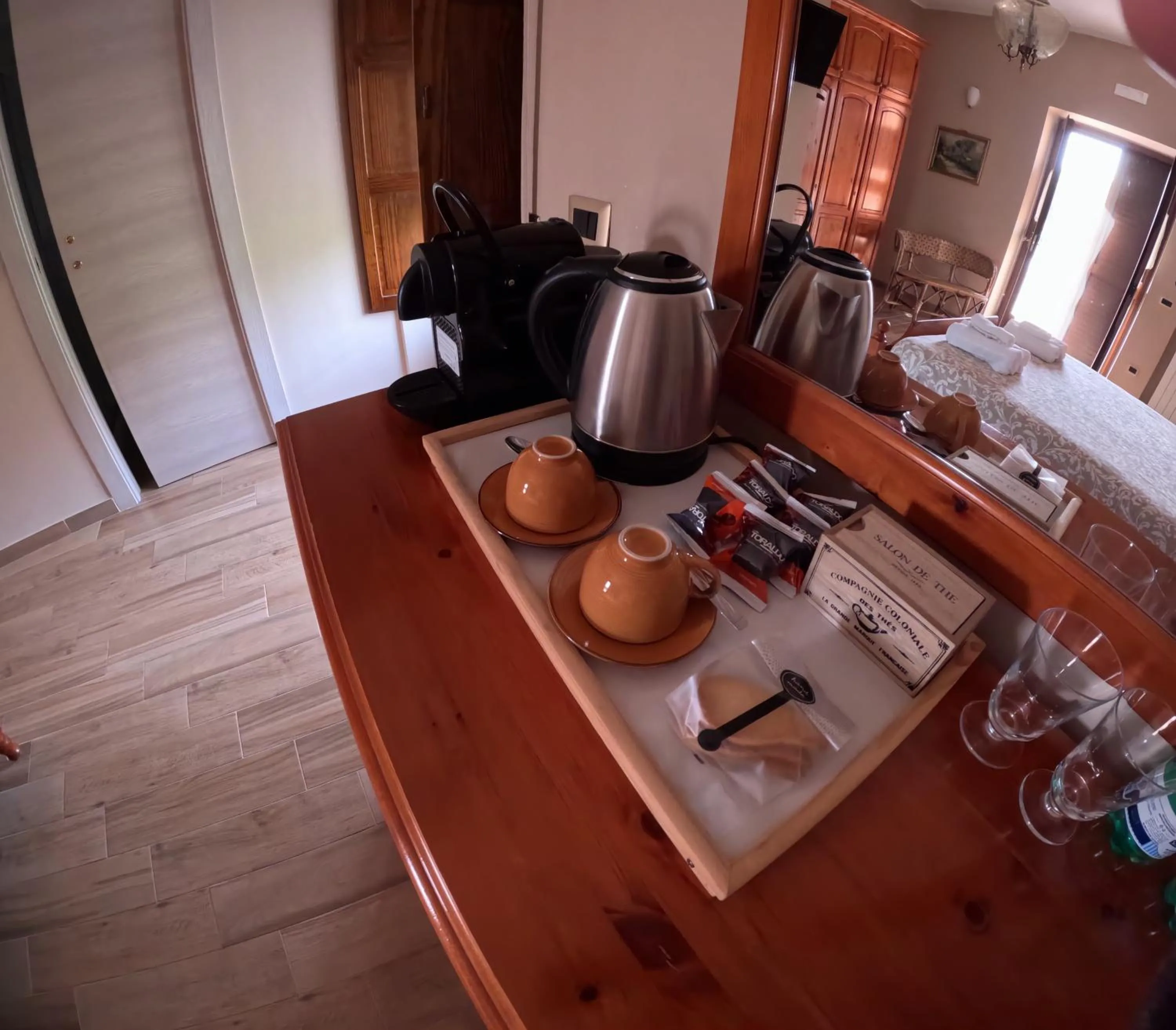 Coffee/tea facilities in B&b A casa di Maybe