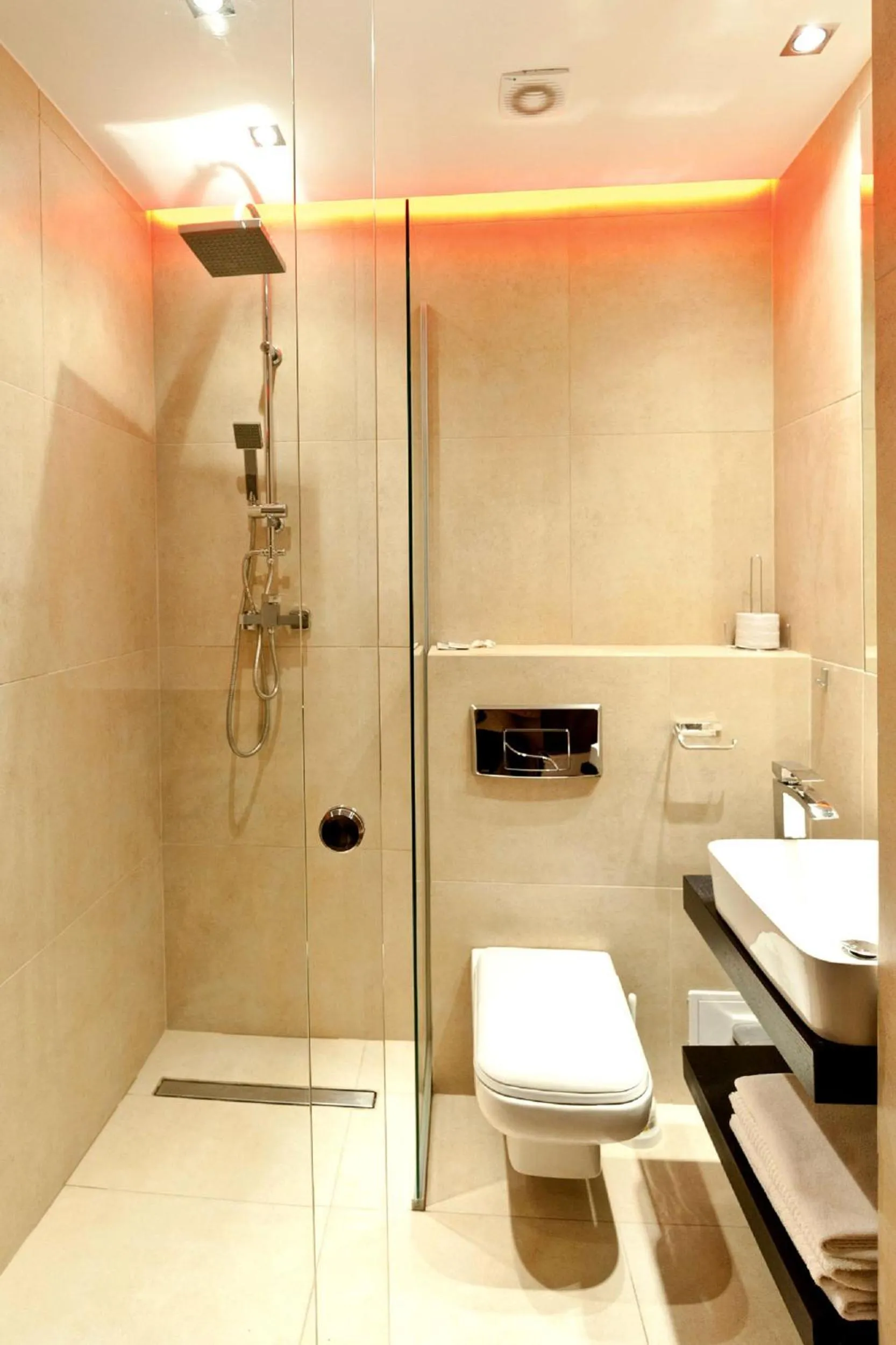 Bathroom in Nu Hotel