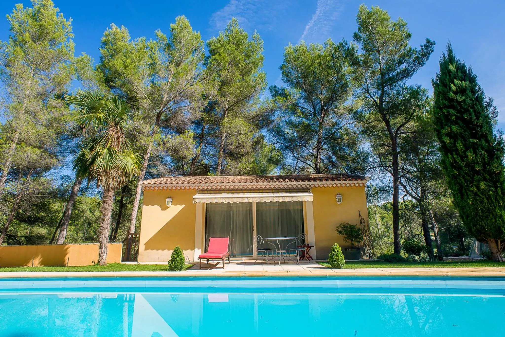 Swimming pool in Domaine Jobert