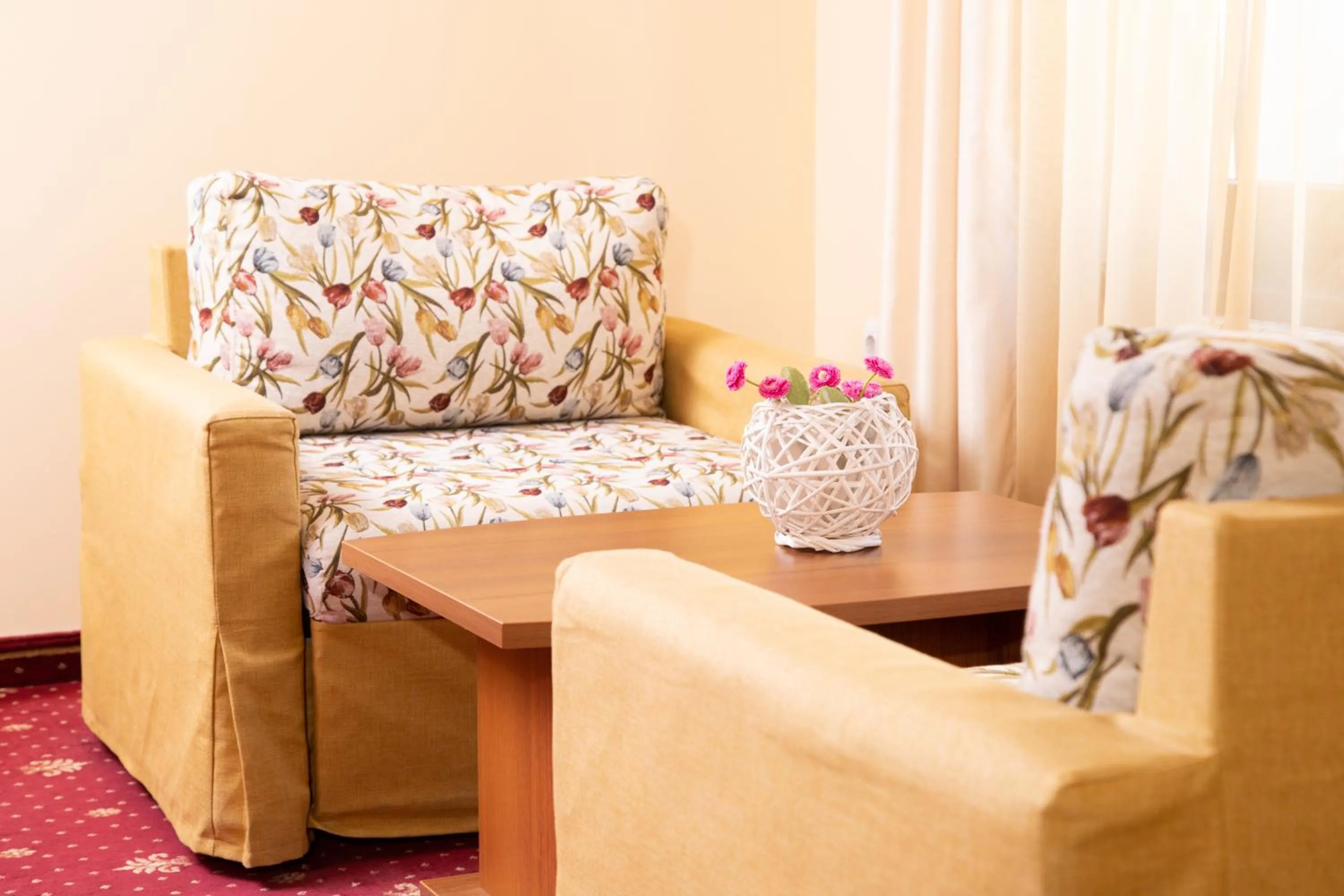 Photo of the whole room in Contessa Hotel