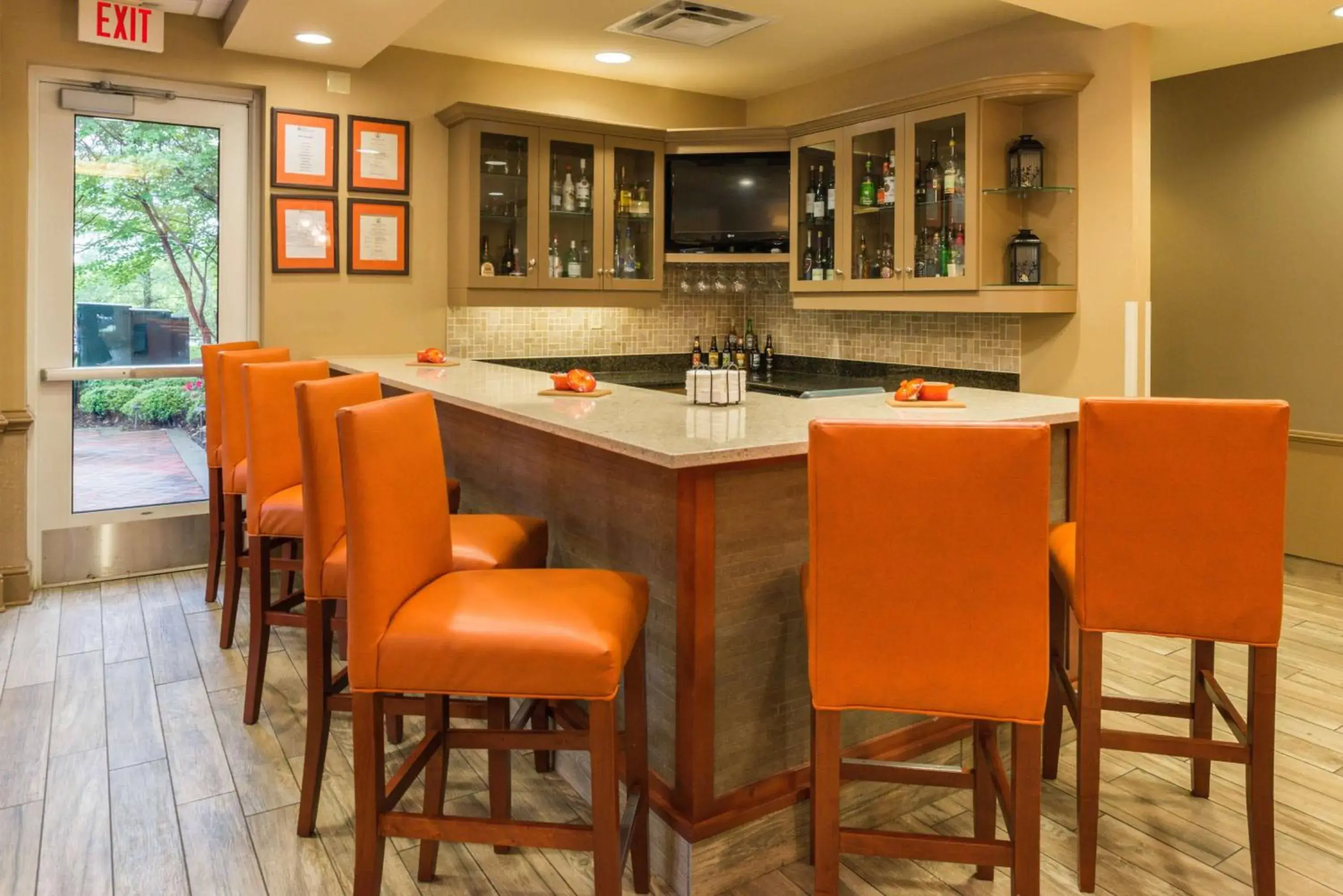 Restaurant/places to eat in Hilton Garden Inn Charlottesville Restaurant/places to eat in Hilton Garden Inn Charlottesville