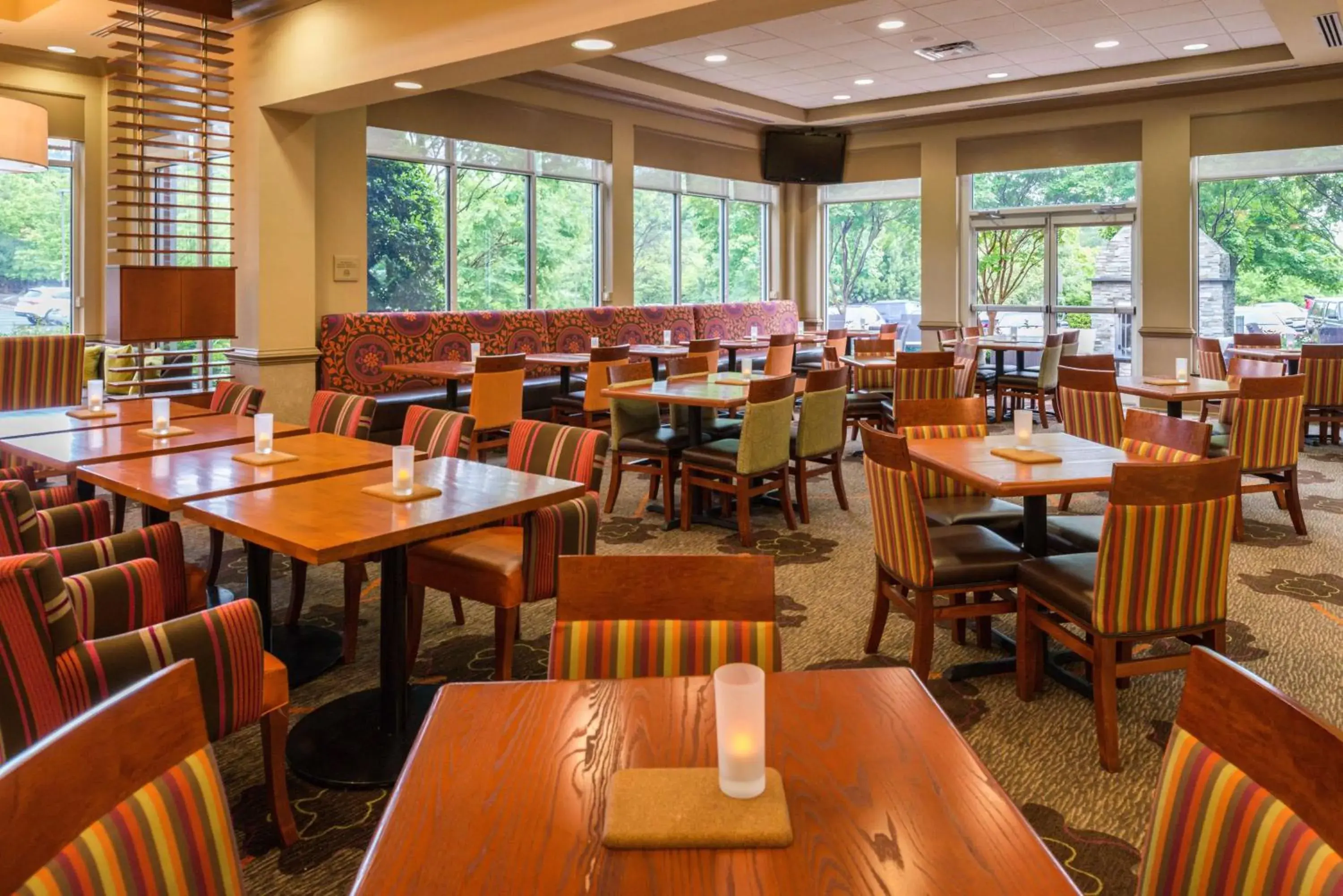 Restaurant/places to eat in Hilton Garden Inn Charlottesville Restaurant/places to eat in Hilton Garden Inn Charlottesville